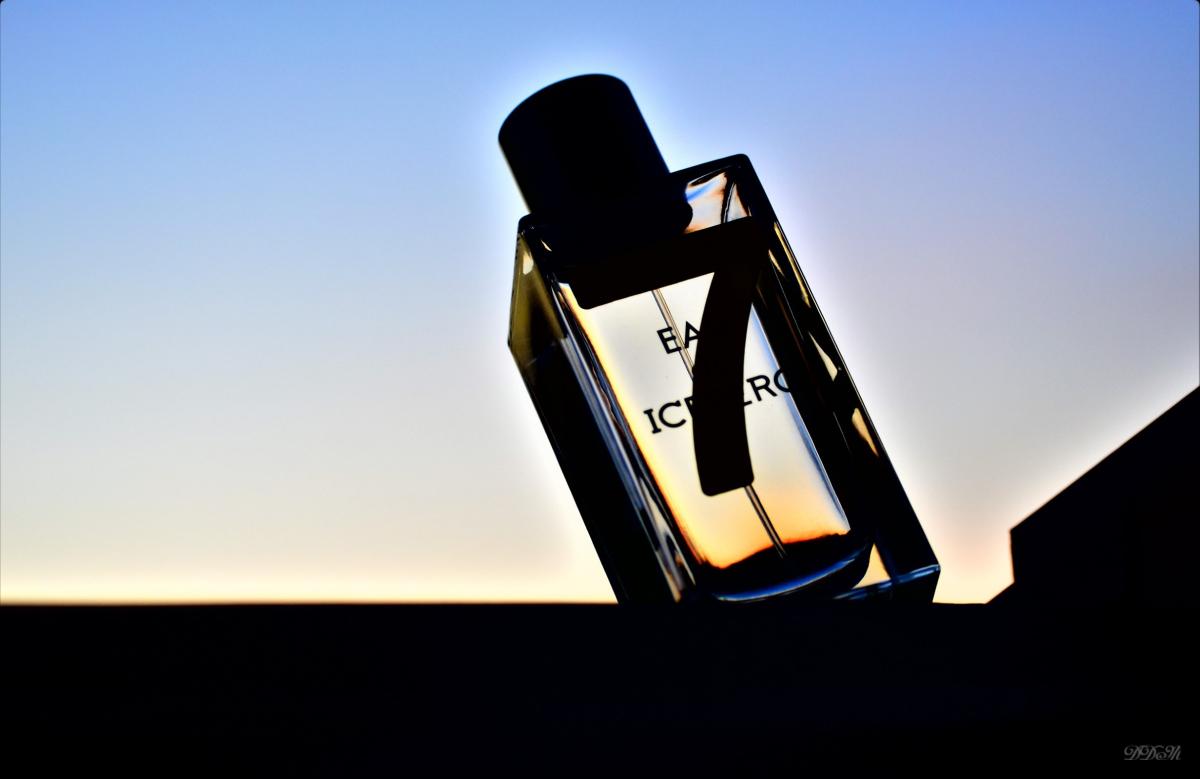 عطر ادکلن اُ دو آیسبرگ صندل وود آیس‌برگ - Eau de Iceberg Sandalwood Iceberg - بررسی، قیمت و خرید