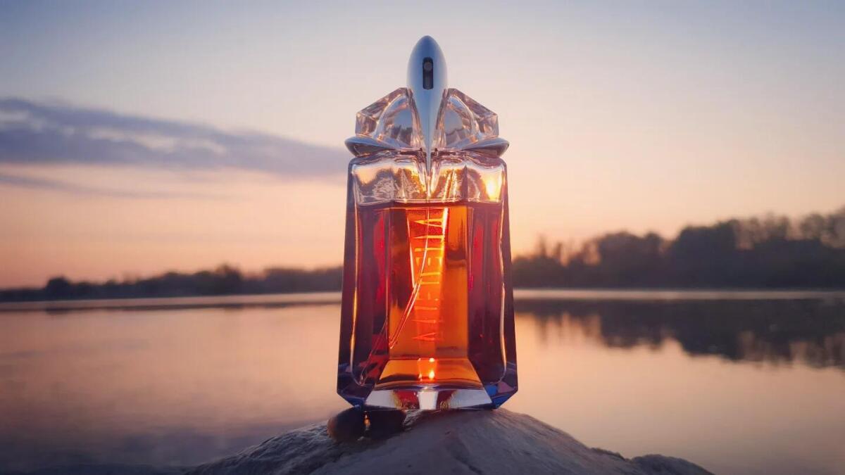 عطر ادکلن اِیلیِن میراج موگلر - Alien Mirage Mugler - بررسی، قیمت و خرید