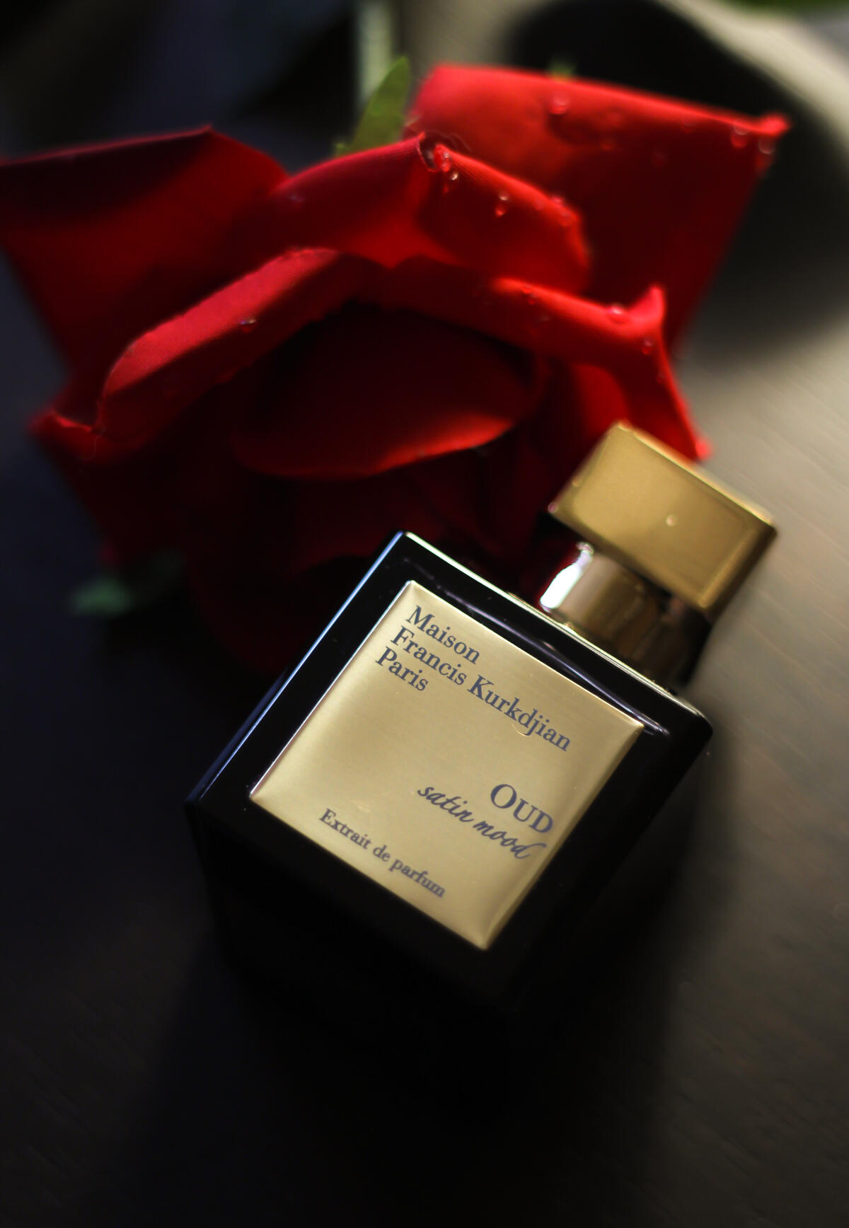 عطر ادکلن عود ساتین مود اکستره دو پرفیوم مِیزان فِرانسیس کورکدجَن - Oud Satin Mood Extrait de Parfum Maison Francis Kurkdjian - بررسی، قیمت و خرید