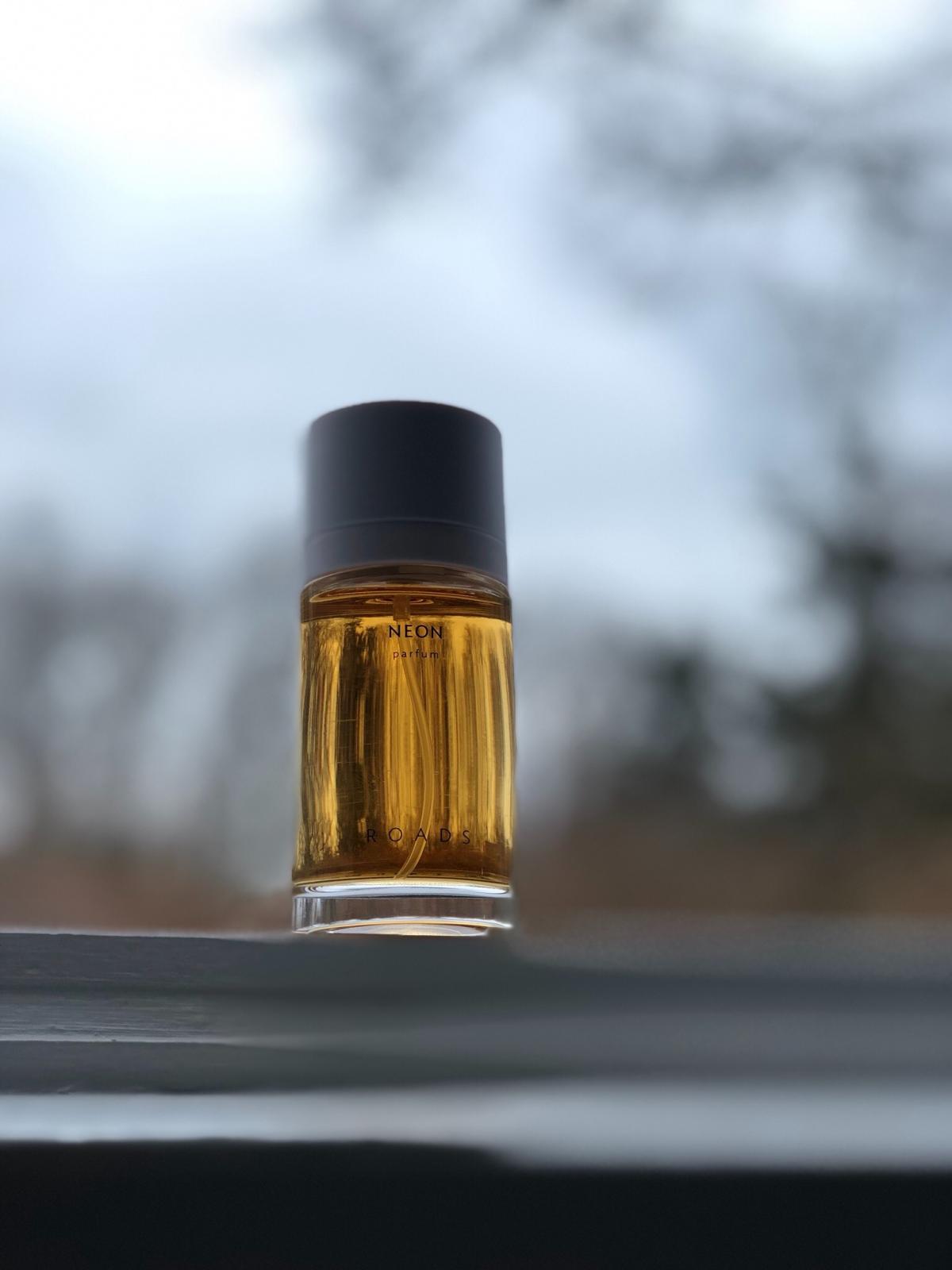 عطر ادکلن نیون رودز - Neon Roads - بررسی، قیمت و خرید
