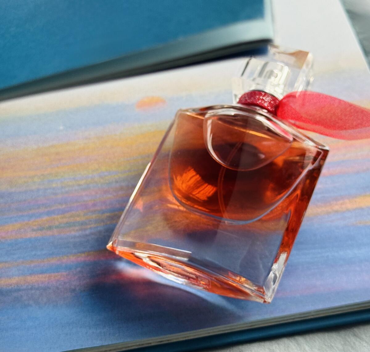 عطر ادکلن لا وی است بل انتنسمنت لانکوم - La Vie Est Belle Intensément Lancôme - بررسی، قیمت و خرید