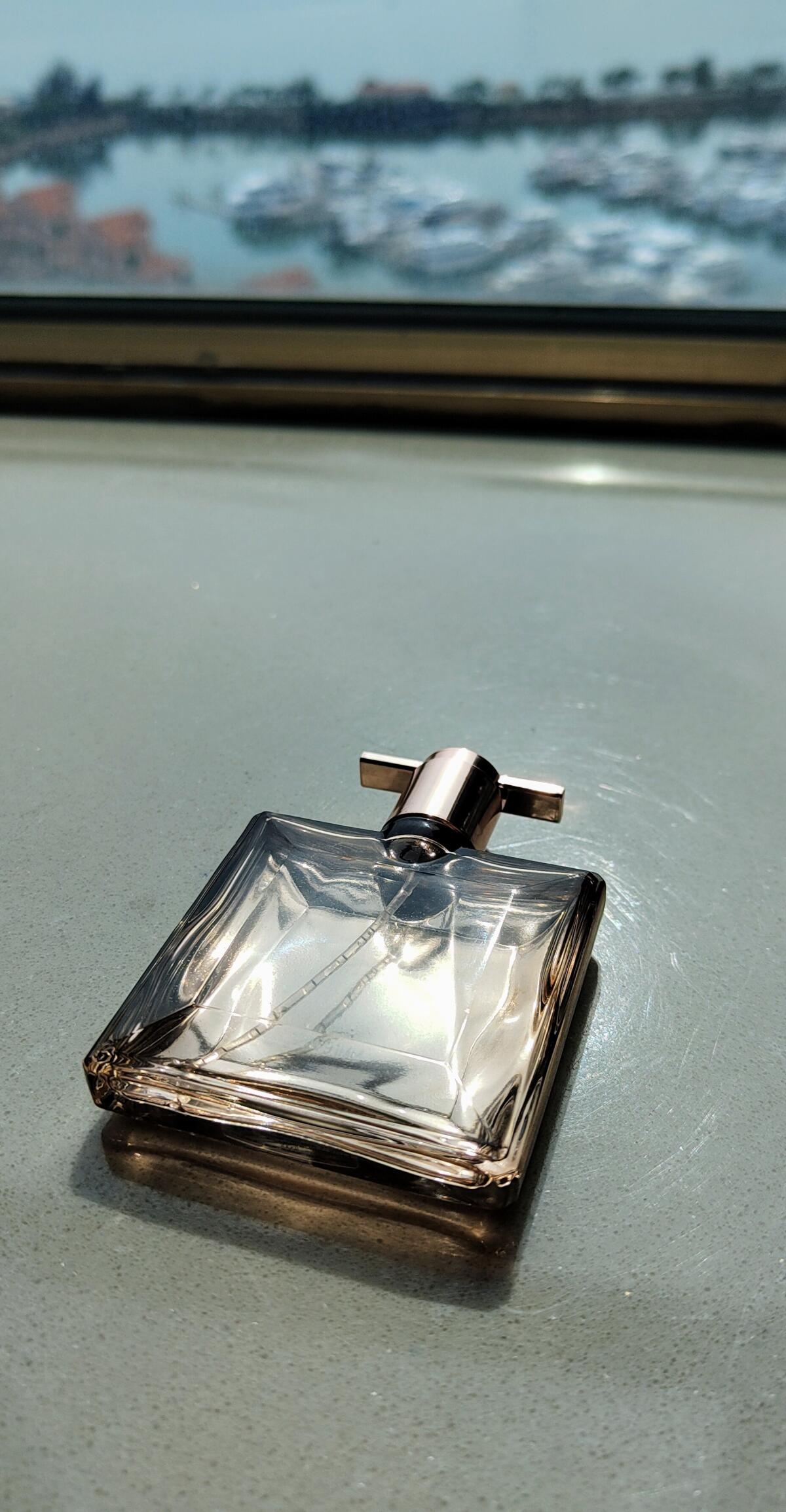 عطر ادکلن آیدول او دو پارفوم لیمیتد ادیشن ۲۰۲۱ لَنکوم - Idôle Eau de Parfum Limited Edition 2021 Lancôme - بررسی، قیمت و خرید