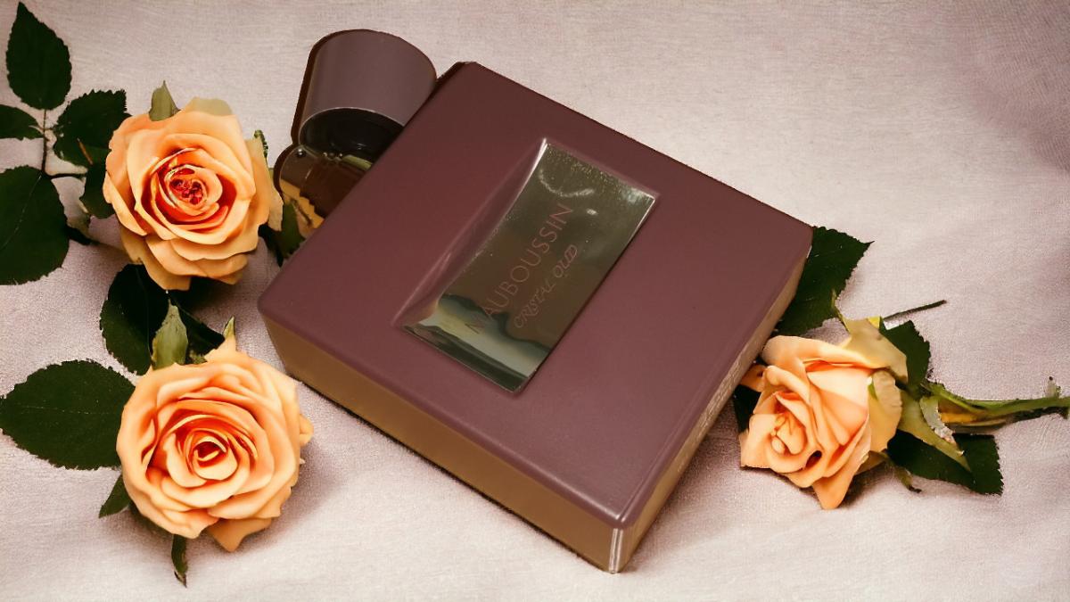 عطر ادکلن کریستال عود ماوبوسین - Cristal Oud Mauboussin - بررسی، قیمت و خرید