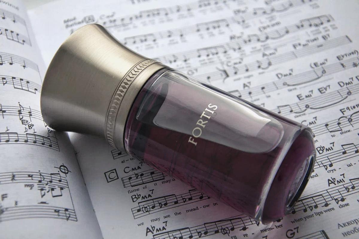 عطر ادکلن فورتیس لِه لیکوید ایمجینِر - Fortis Les Liquides Imaginaires - بررسی، قیمت و خرید