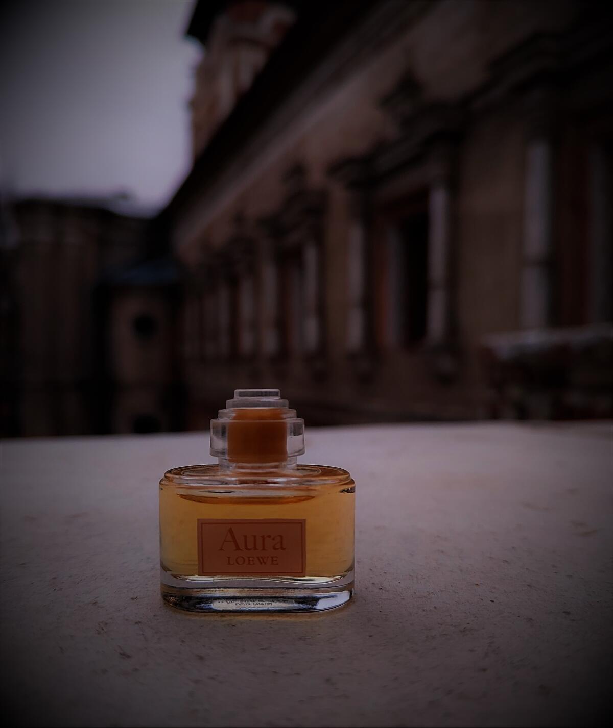 عطر ادکلن اُرا لووه - Aura Loewe - بررسی، قیمت و خرید