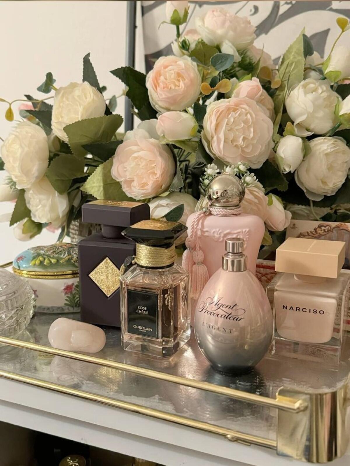 عطر ادکلن اتومیک رز اینیسیو پارفومز پریویس - Atomic Rose Initio Parfums Prives - بررسی، قیمت و خرید