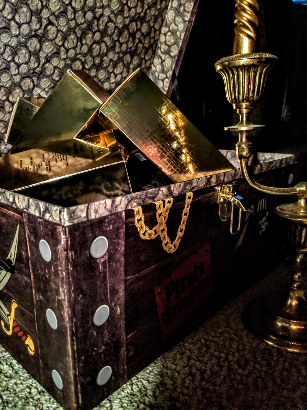 عطر ادکلن رُویال وانیلا منسرا - Royal Vanilla Mancera - بررسی، قیمت و خرید