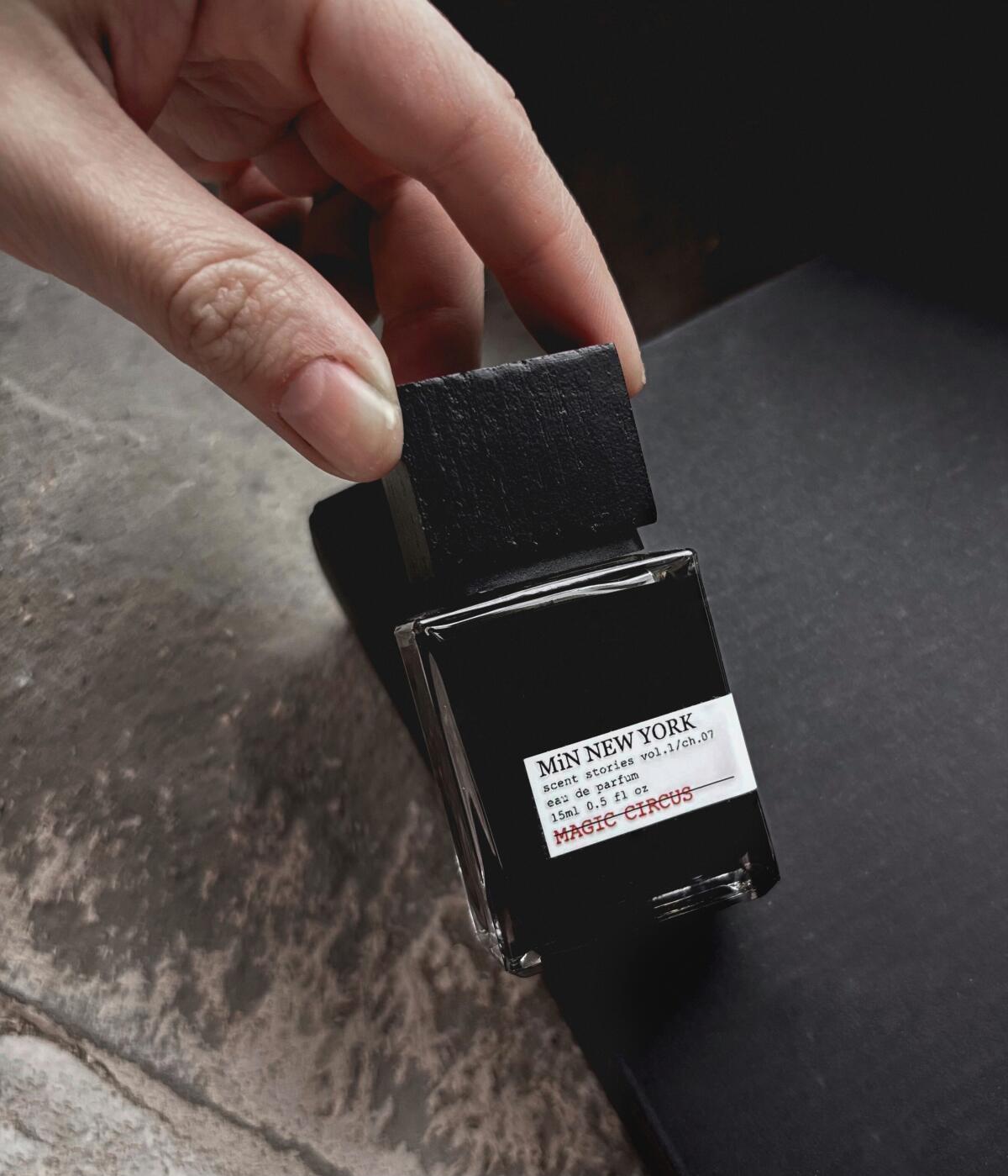 عطر ادکلن مَجیک سِرکِس می‌ن نیویورک - MAGIC CIRCUS MiN NEW YORK - بررسی، قیمت و خرید