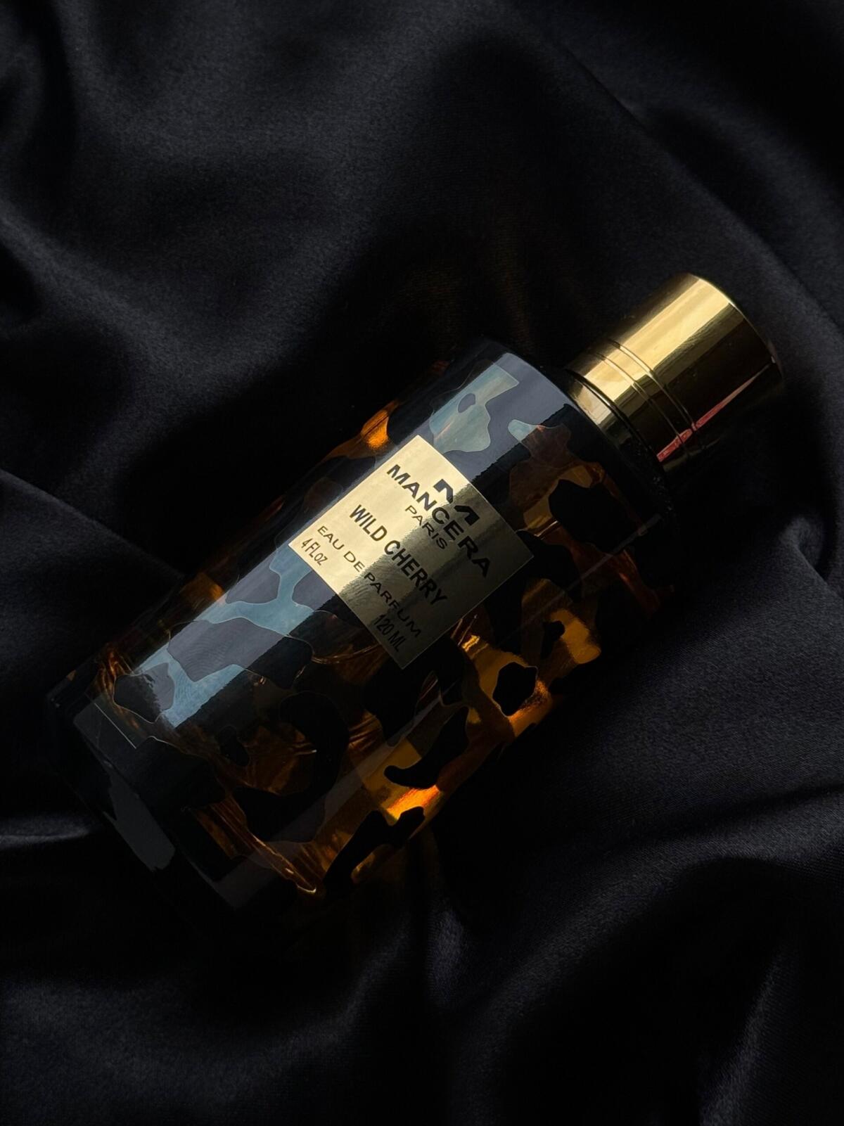عطر ادکلن وایلد چری منسرا - Wild Cherry Mancera - بررسی، قیمت و خرید