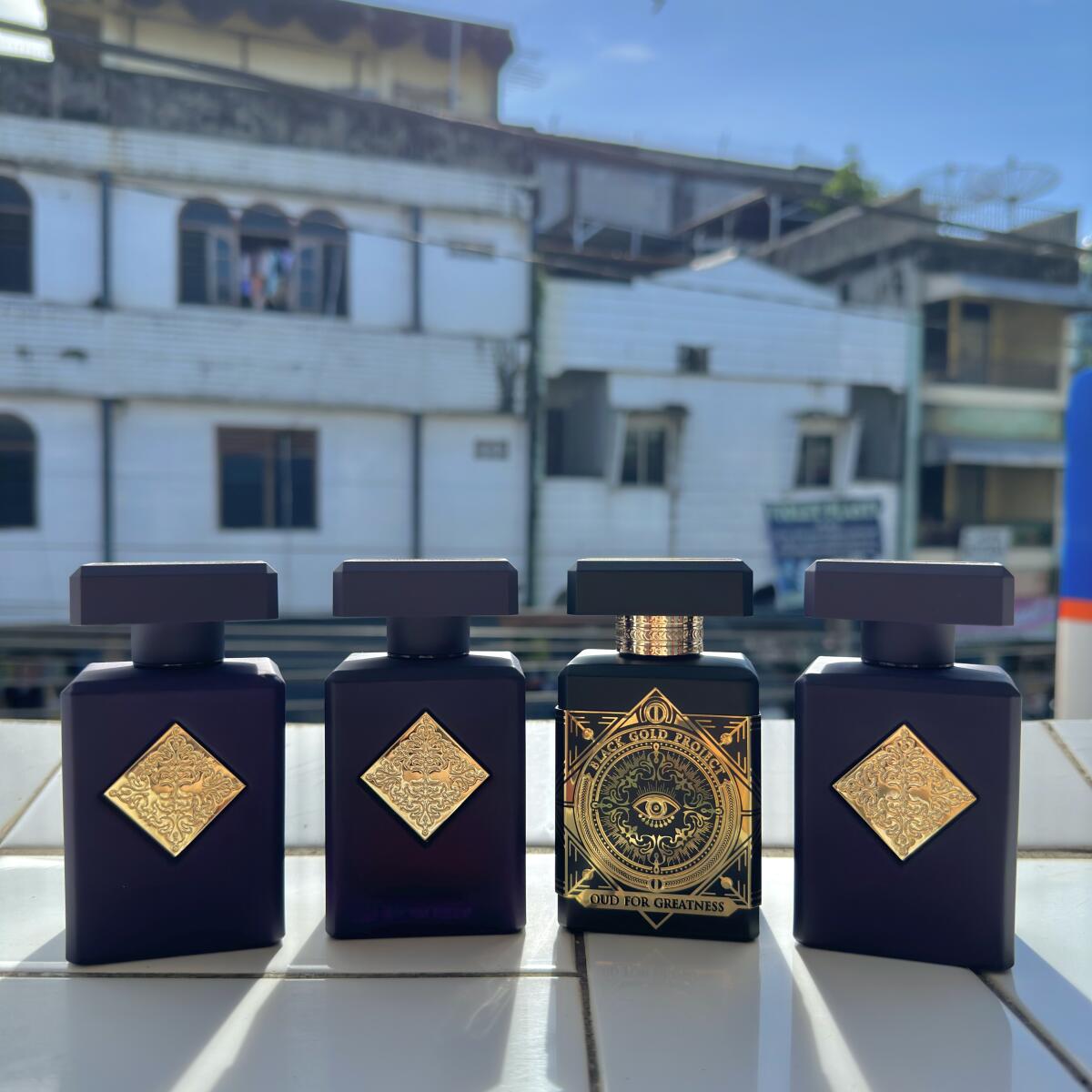 عطر ادکلن اتومیک رز اینیسیو پارفومز پریویس - Atomic Rose Initio Parfums Prives - بررسی، قیمت و خرید
