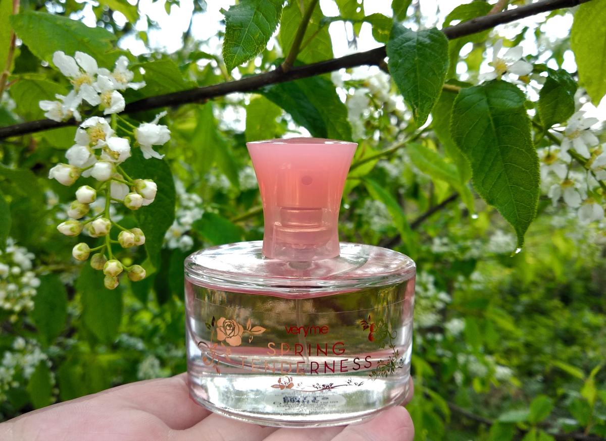 عطر ادکلن وری می اسپرینگ تندرنس اوریفلیم - Very Me Spring Tenderness Oriflame - بررسی، قیمت و خرید
