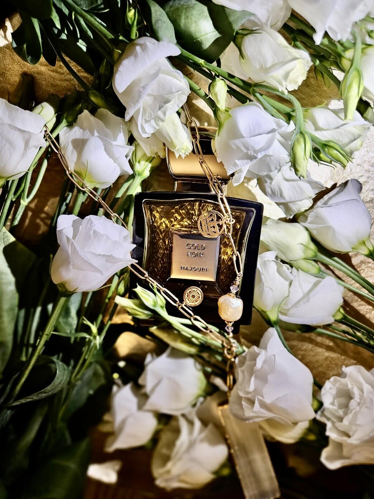 عطر ادکلن گلد نویر ماجوری - Gold Noir Majouri - بررسی، قیمت و خرید