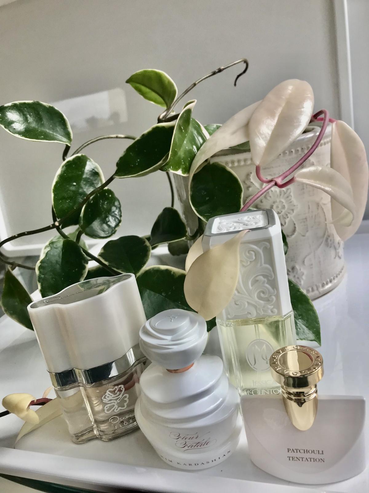 عطر ادکلن فلور فتال کیم کارداشیان - Fleur Fatale Kim Kardashian - بررسی، قیمت و خرید