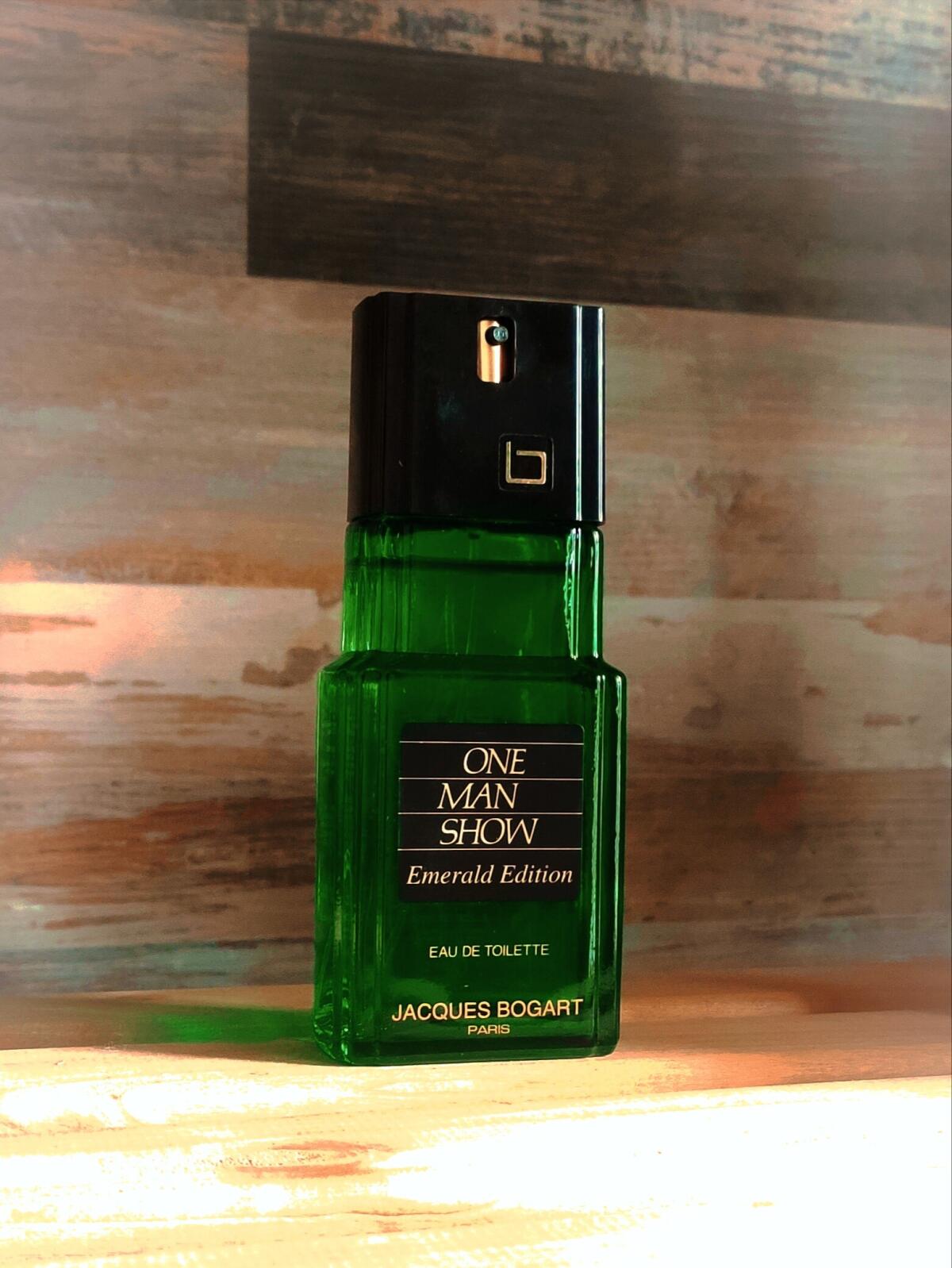عطر ادکلن وان من شو امرالد ادیشن ژاک بوگارت - One Man Show Emerald Edition Jacques Bogart - بررسی، قیمت و خرید