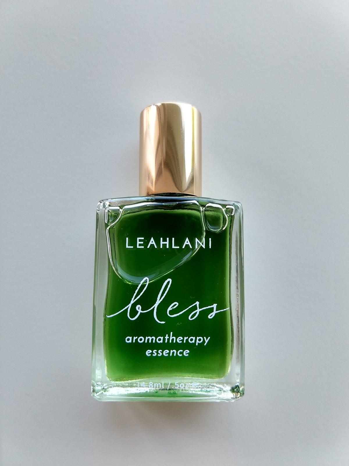 عطر ادکلن بلیس آروماتراپی اسنس لیه‌لانی - Bless Aromatherapy Essence LEAHLANI Skincare - بررسی، قیمت و خرید