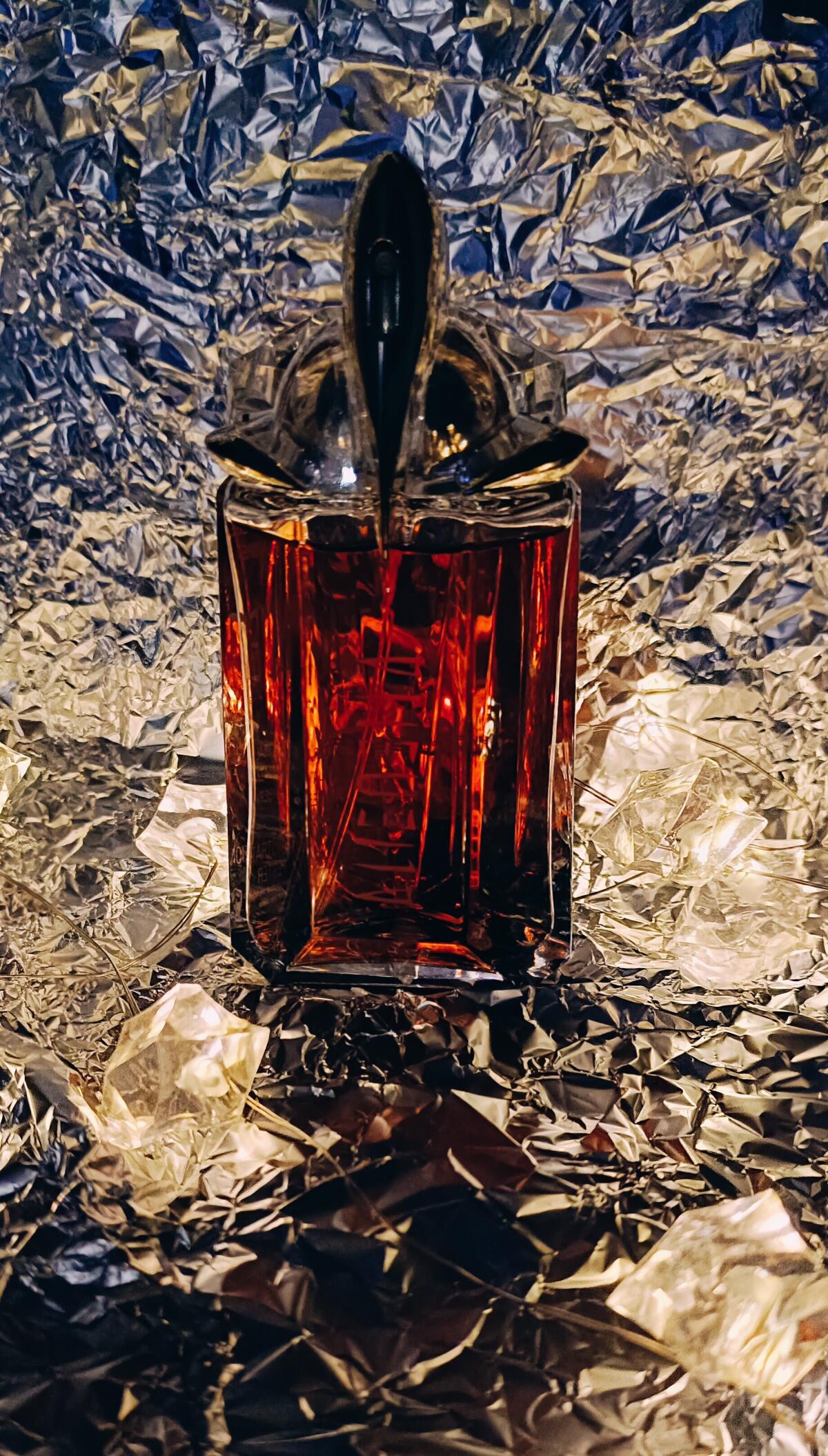 عطر ادکلن اِیلیِن میراج موگلر - Alien Mirage Mugler - بررسی، قیمت و خرید