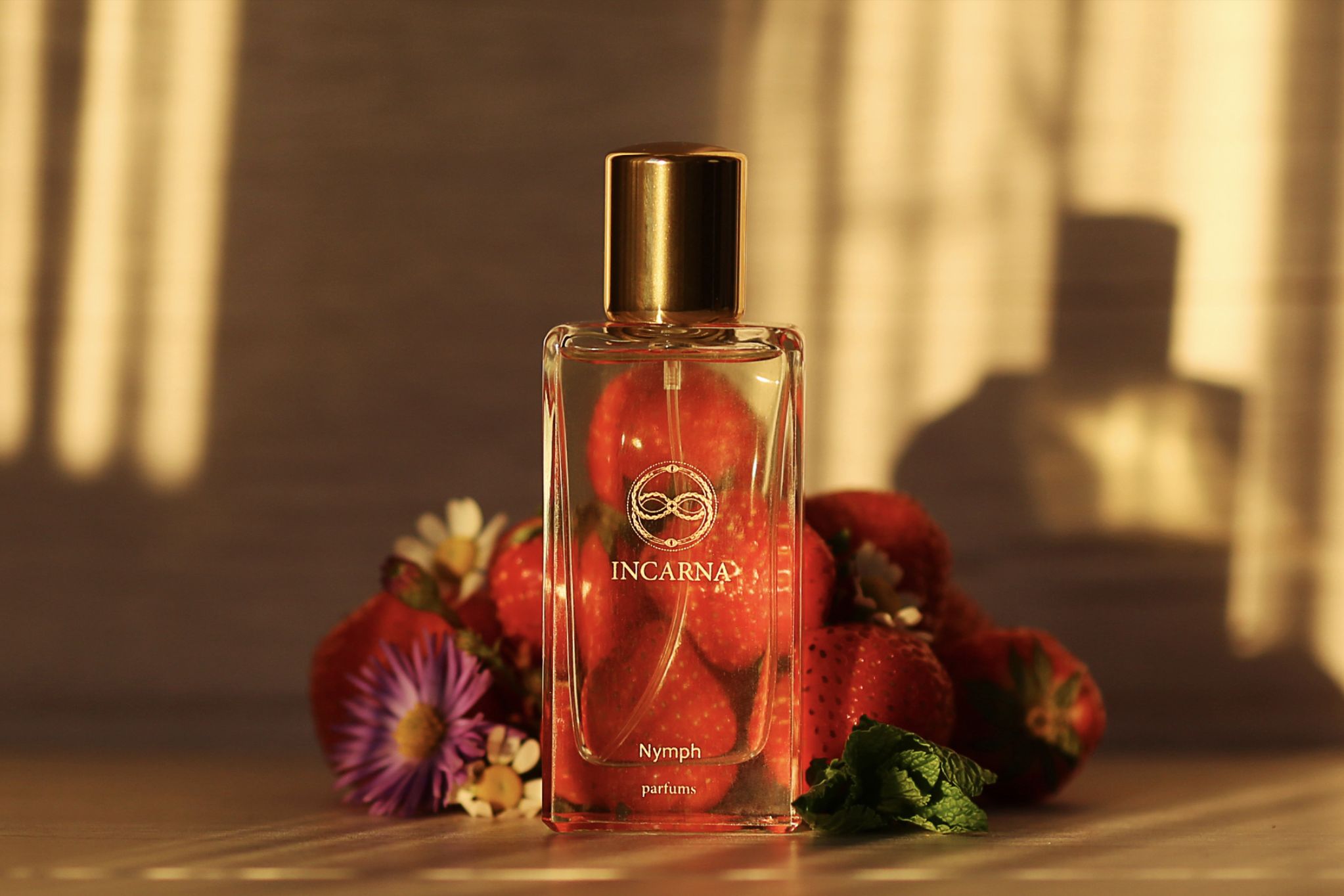 عطر ادکلن نیمف اینکارنا پرفیومز - Nymph Incarna parfums - بررسی، قیمت و خرید