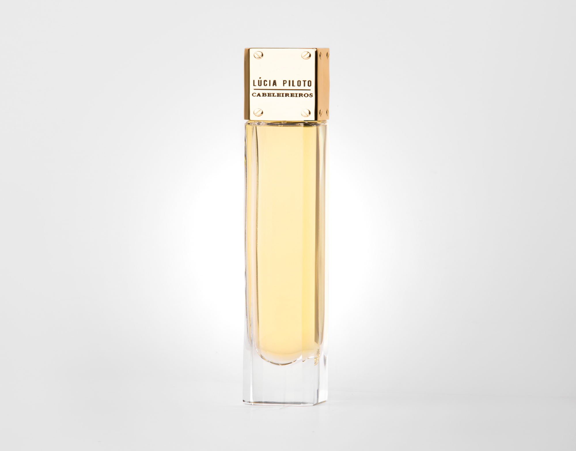 عطر ادکلن ریسپکتیو لوسیا پیلو‌تو - Respective Lucia Piloto - بررسی، قیمت و خرید