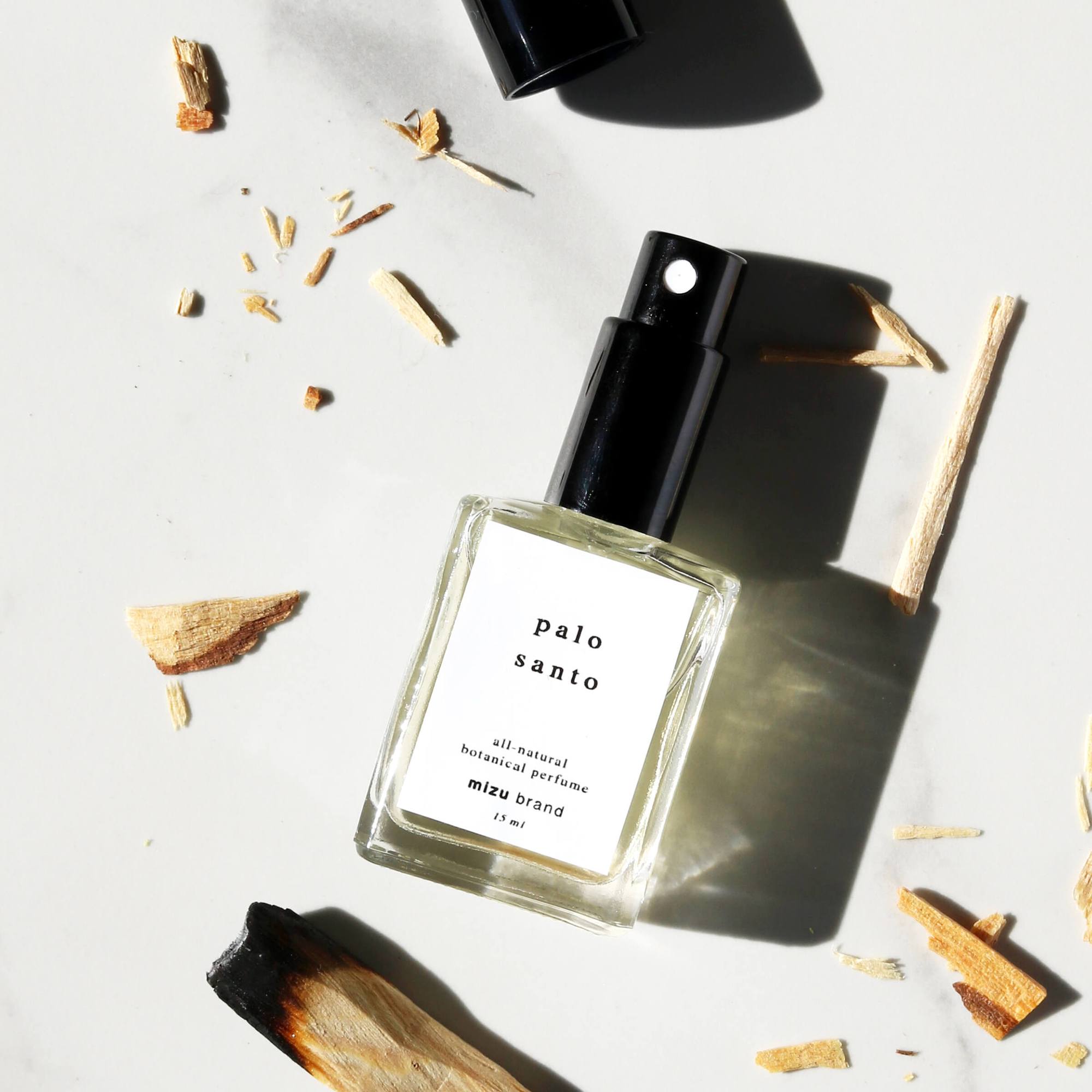 عطر ادکلن پالو سانتو میزو - Palo Santo Mizu - بررسی، قیمت و خرید