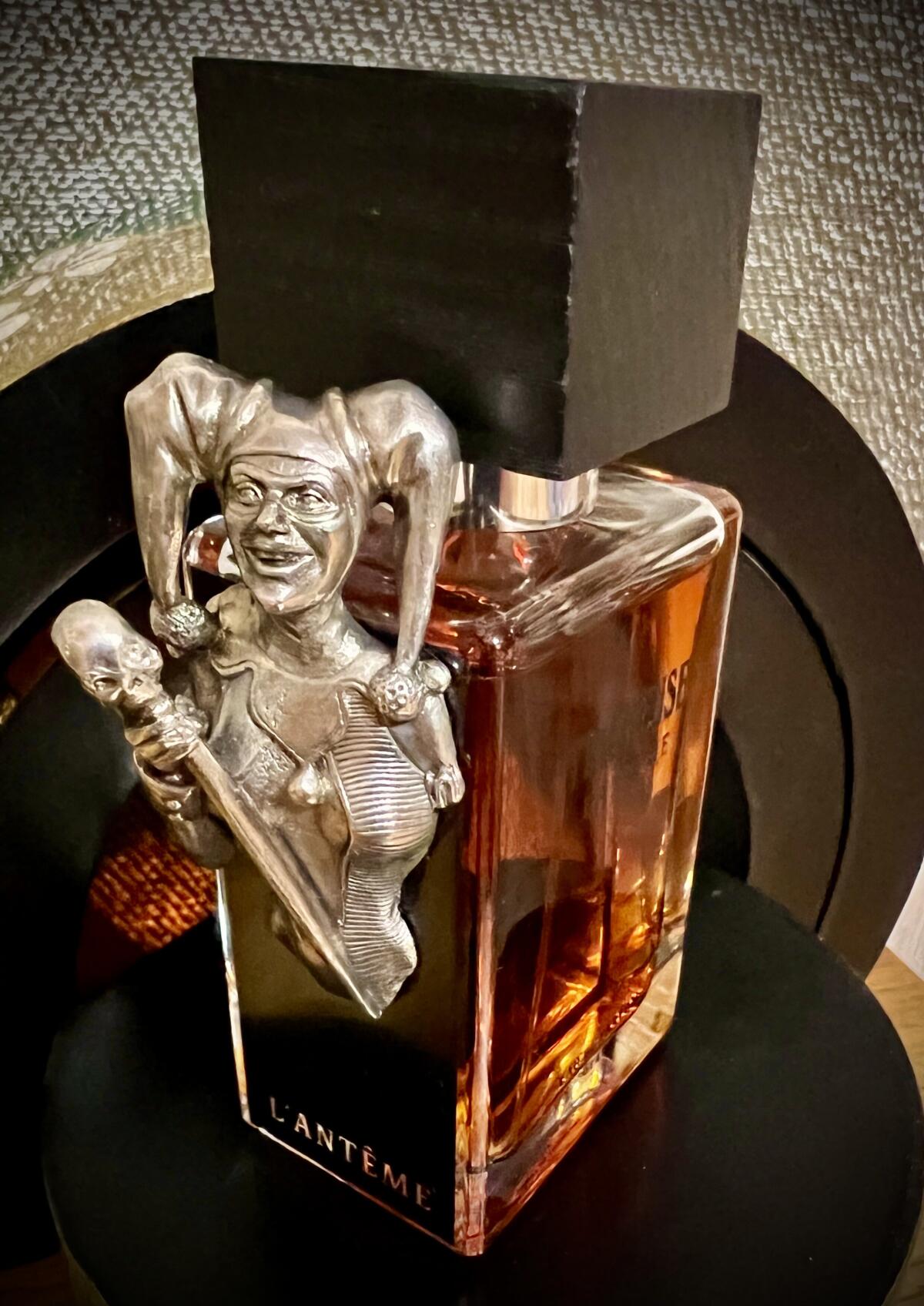 عطر ادکلن تریشوز پریما ماتریا - Tricheuse Prima Materia - بررسی، قیمت و خرید