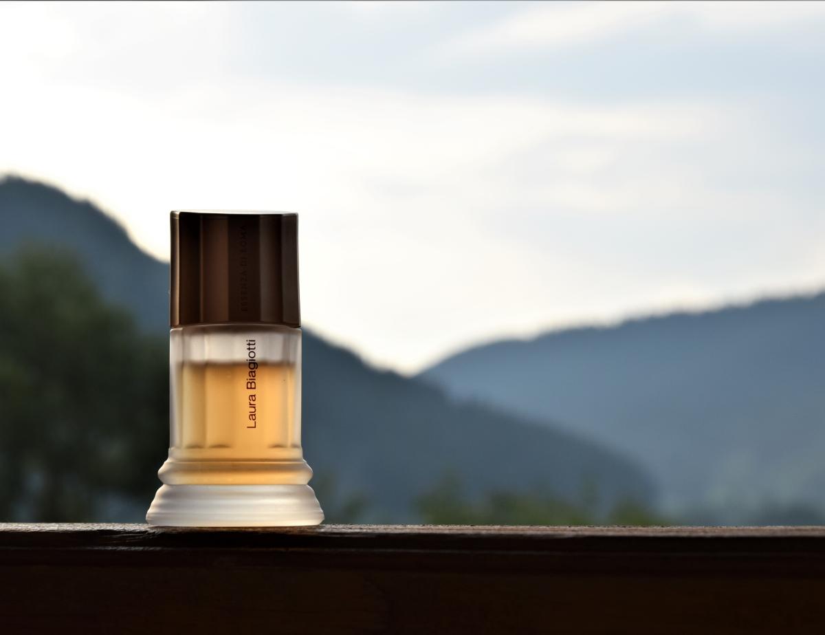 عطر ادکلن اِسِنزا دی روما لورا بیاجیوتی - Essenza di Roma Laura Biagiotti - بررسی، قیمت و خرید