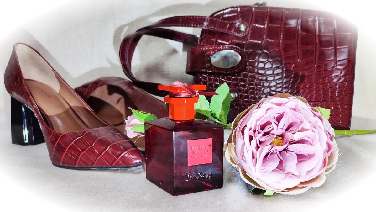 عطر ادکلن پرن موی ایزابه - Prends-Moi (Take Me) Isabey - بررسی، قیمت و خرید