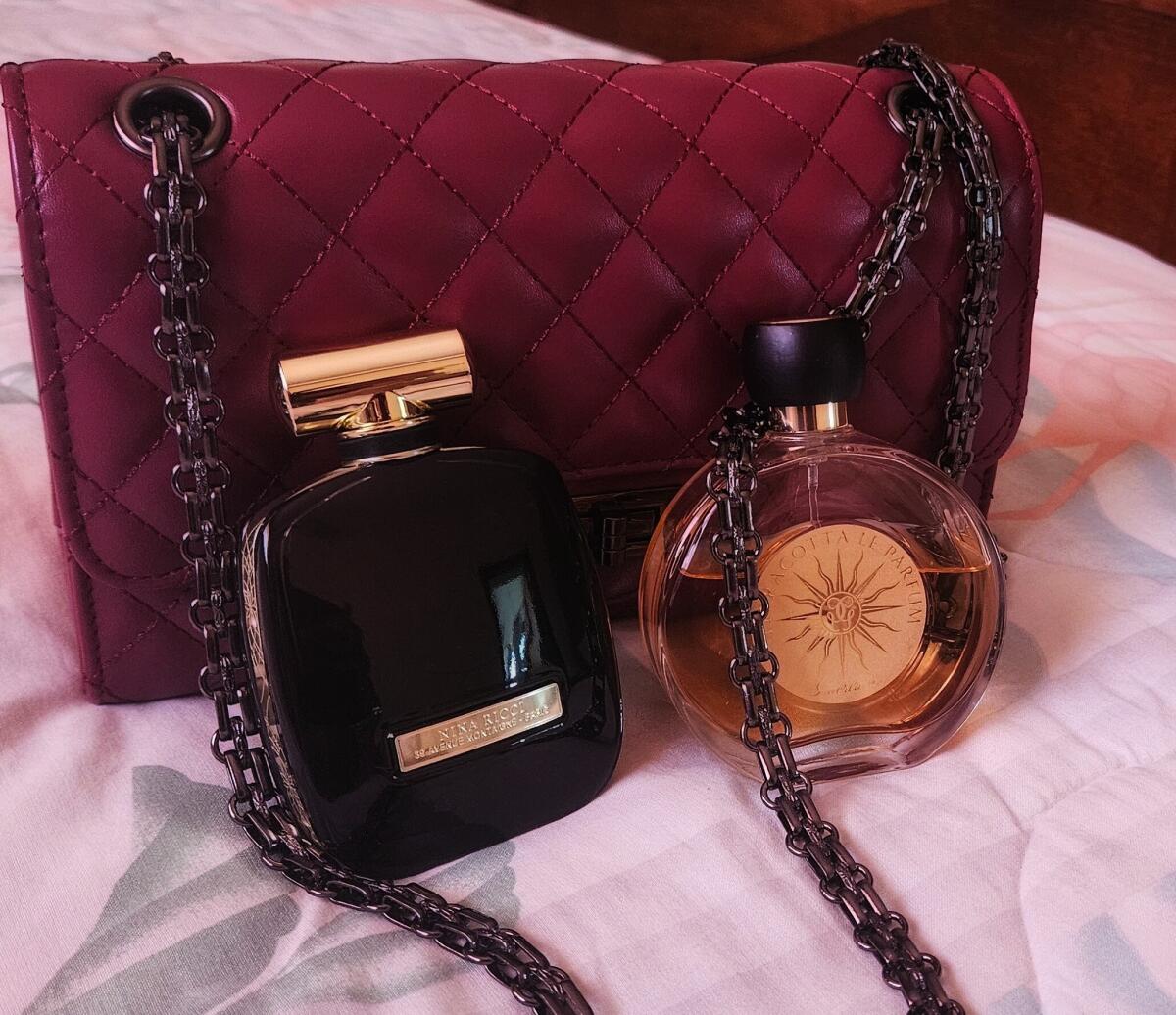 عطر ادکلن لکستز رز ابسولوت نینا ریچی - L'Extase Rose Absolue Nina Ricci - بررسی، قیمت و خرید