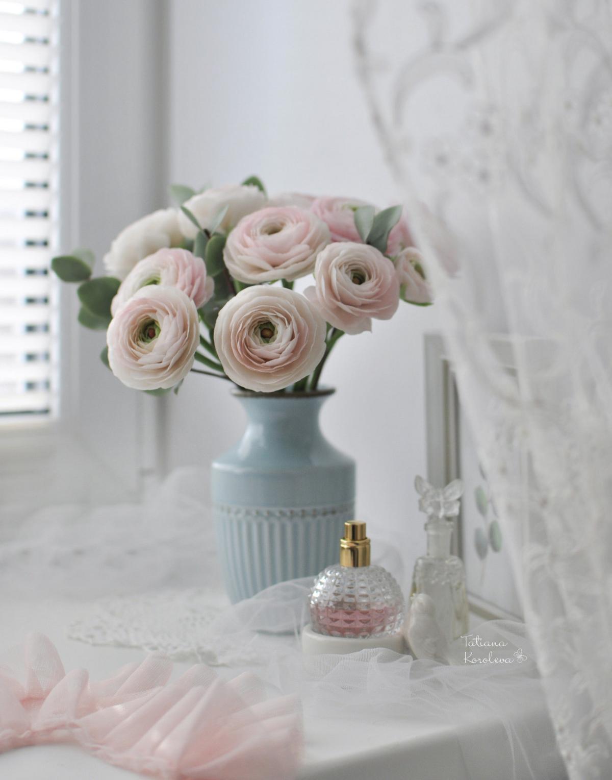عطر ادکلن کریستال رویال رز پرنسس مارینا دی بوربون - Cristal Royal Rose Princesse Marina De Bourbon - بررسی، قیمت و خرید