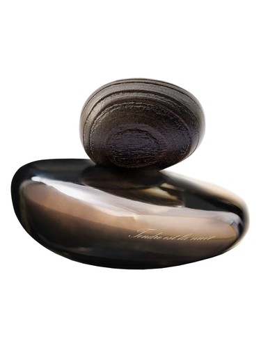 عطر ادکلن تندر است لا نویی مجدا بقالی - Tendre est la Nuit Majda Bekkali - بررسی، قیمت و خرید