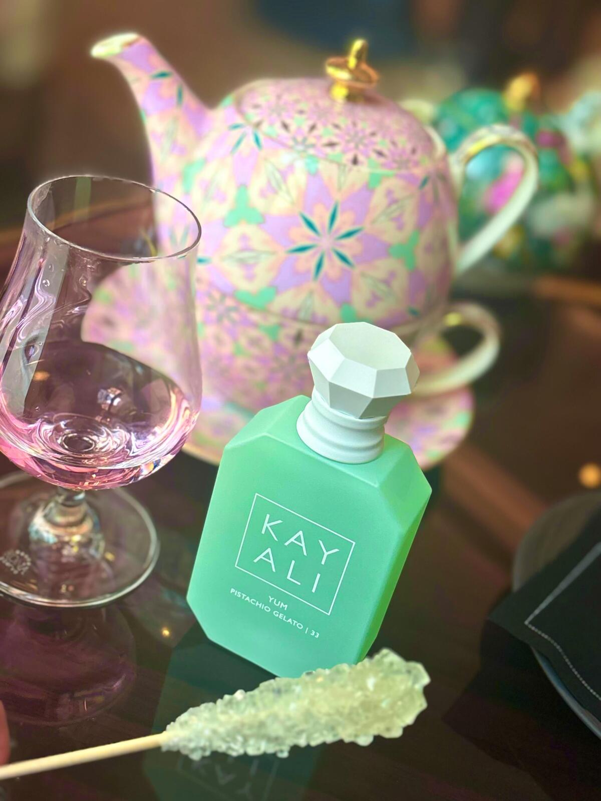 عطر ادکلن یام پسته جلاتو سی و سه کیالی فرگرنسز - Yum Pistachio Gelato | 33 Kayali Fragrances - بررسی، قیمت و خرید