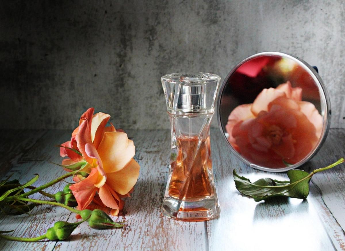 عطر ادکلن هیپنوز سنسز لانکوم - Hypnôse Senses Lancôme - بررسی، قیمت و خرید