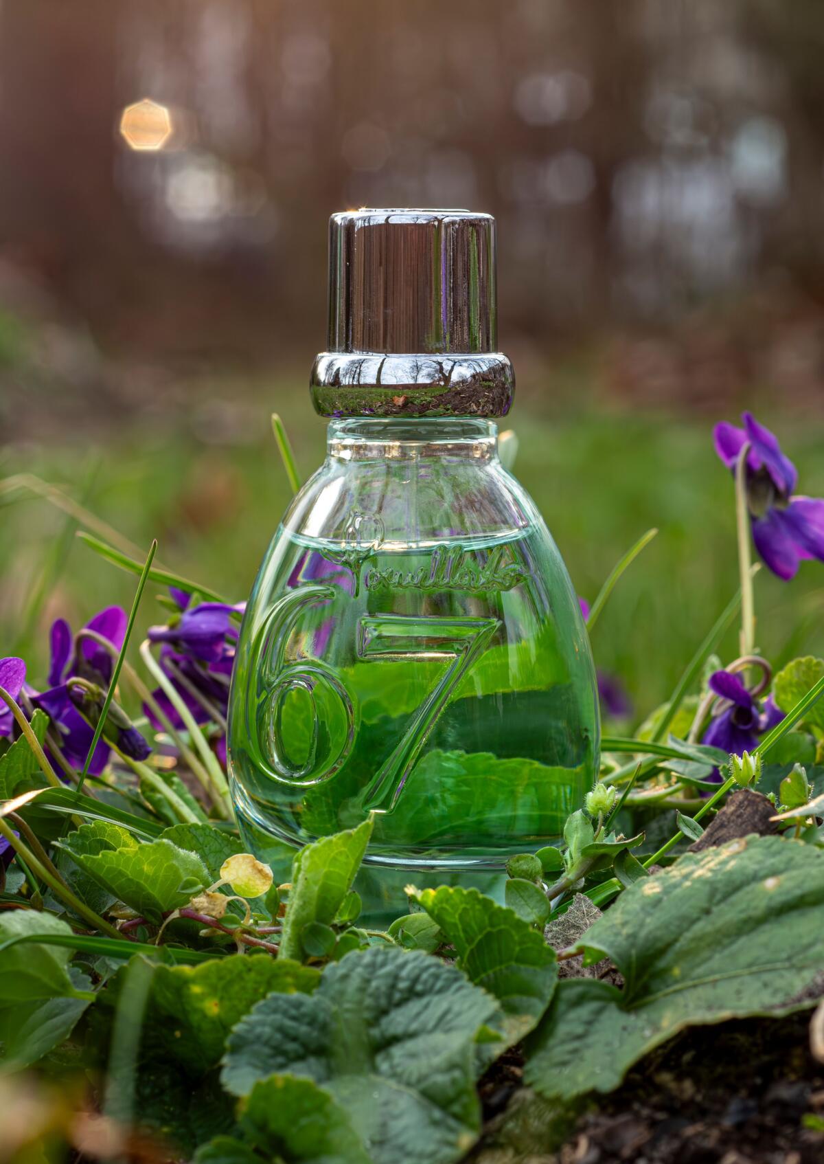 عطر ادکلن شصت و هفت آرتمیزیا پوملاتو - 67 Artemisia Pomellato - بررسی، قیمت و خرید