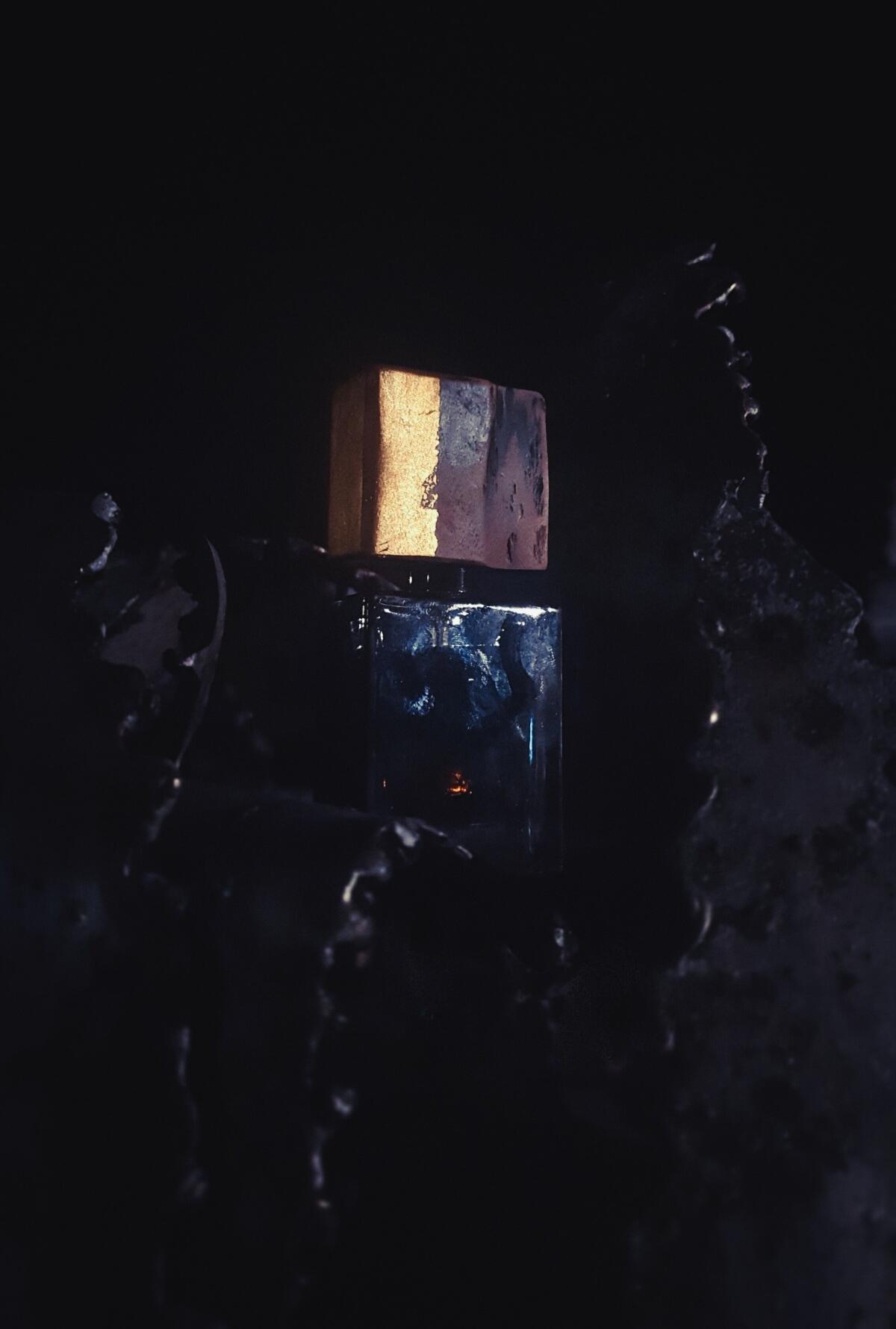 عطر ادکلن فایند می این د دارک ژوسه پرفیومز - Find Me In The Dark Jousset Parfums - بررسی، قیمت و خرید