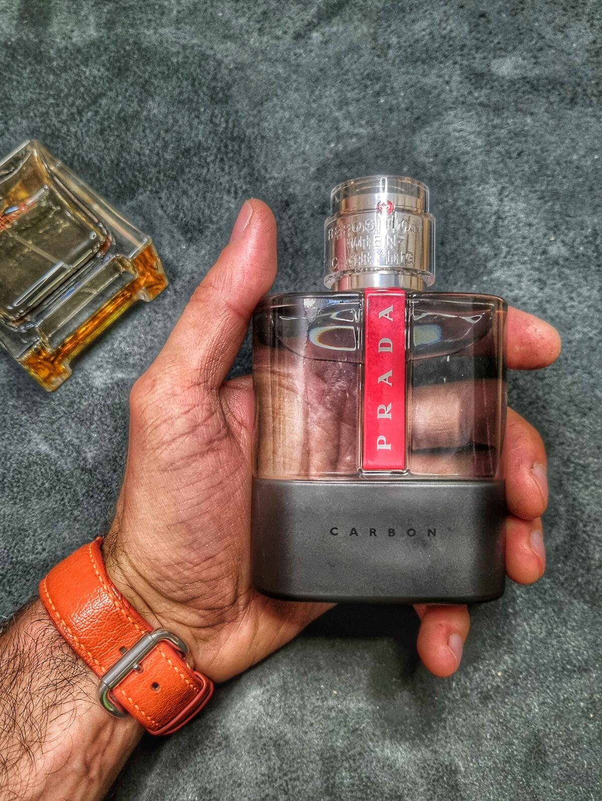 عطر ادکلن لونا روسا کربن پرادا - Luna Rossa Carbon Prada - بررسی، قیمت و خرید