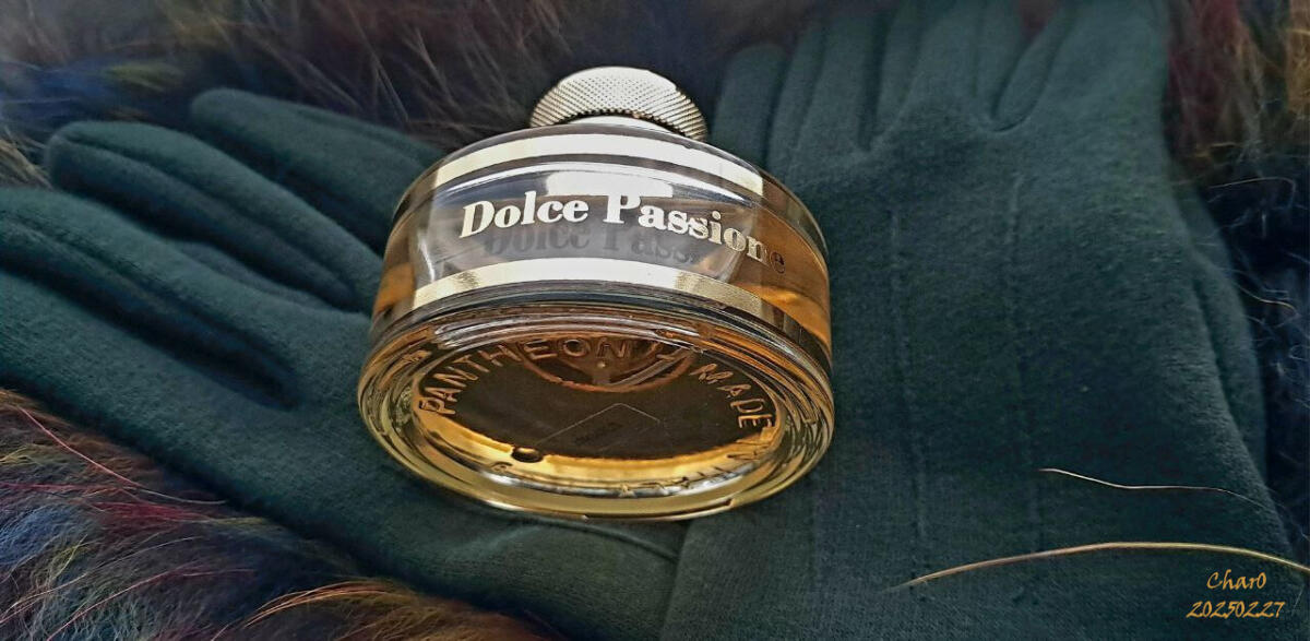 عطر ادکلن دولچه پاسیونه پانتئون روما - Dolce Passione Pantheon Roma - بررسی، قیمت و خرید