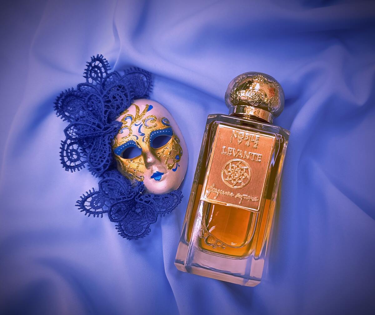 عطر ادکلن لوانته نوبیله 1942 - Levante Nobile 1942 - بررسی، قیمت و خرید