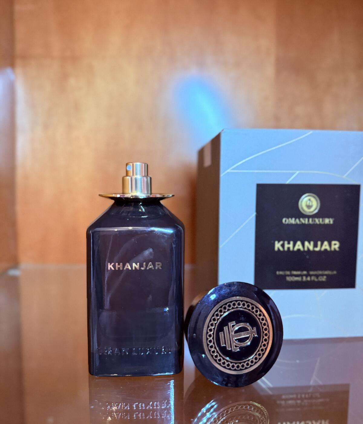 عطر ادکلن خنجر اومن لاکچری - Khanjar Omanluxury - بررسی، قیمت و خرید