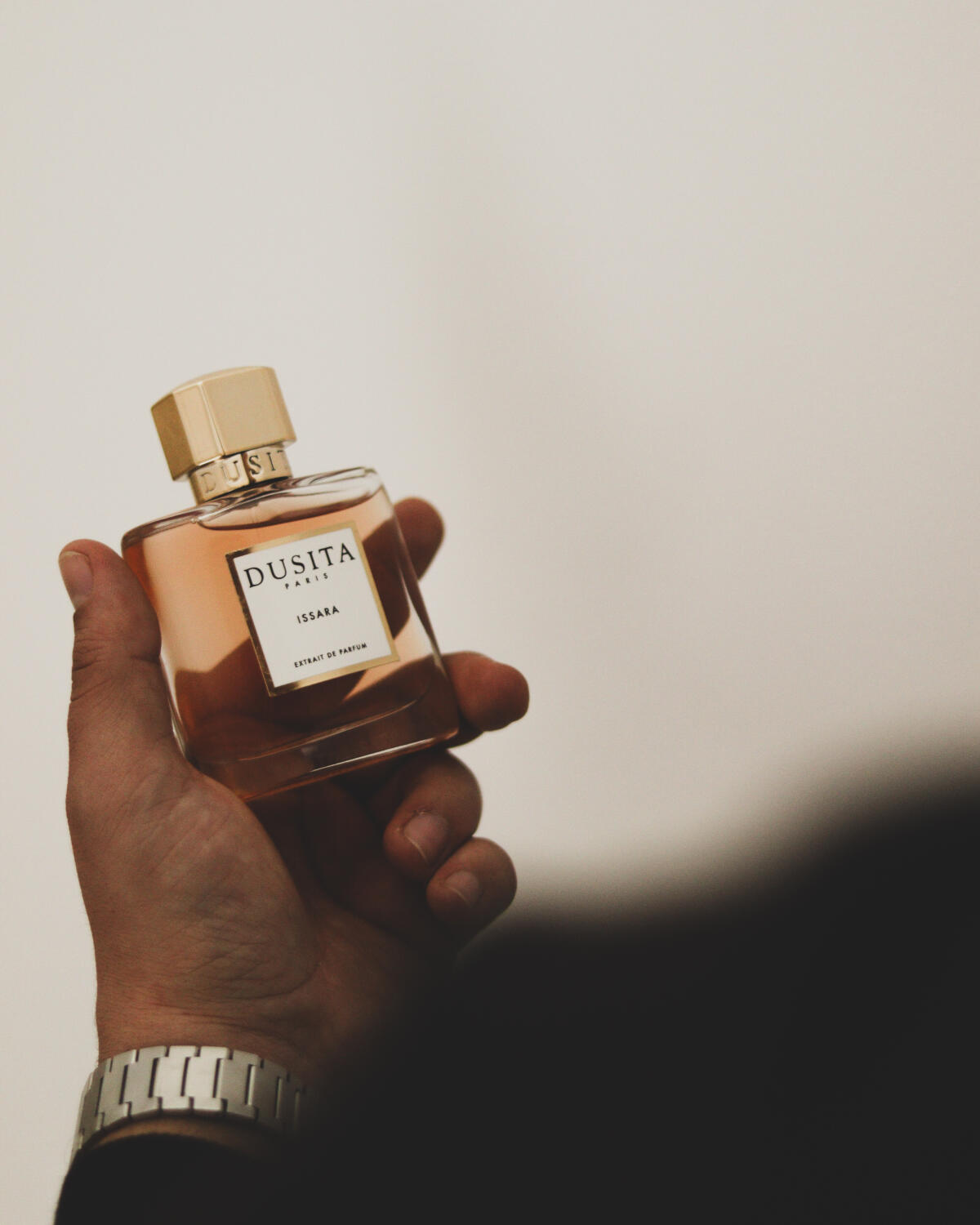 عطر ادکلن ایسارا پرفیومز دوسیتا - Issara Parfums Dusita - بررسی، قیمت و خرید