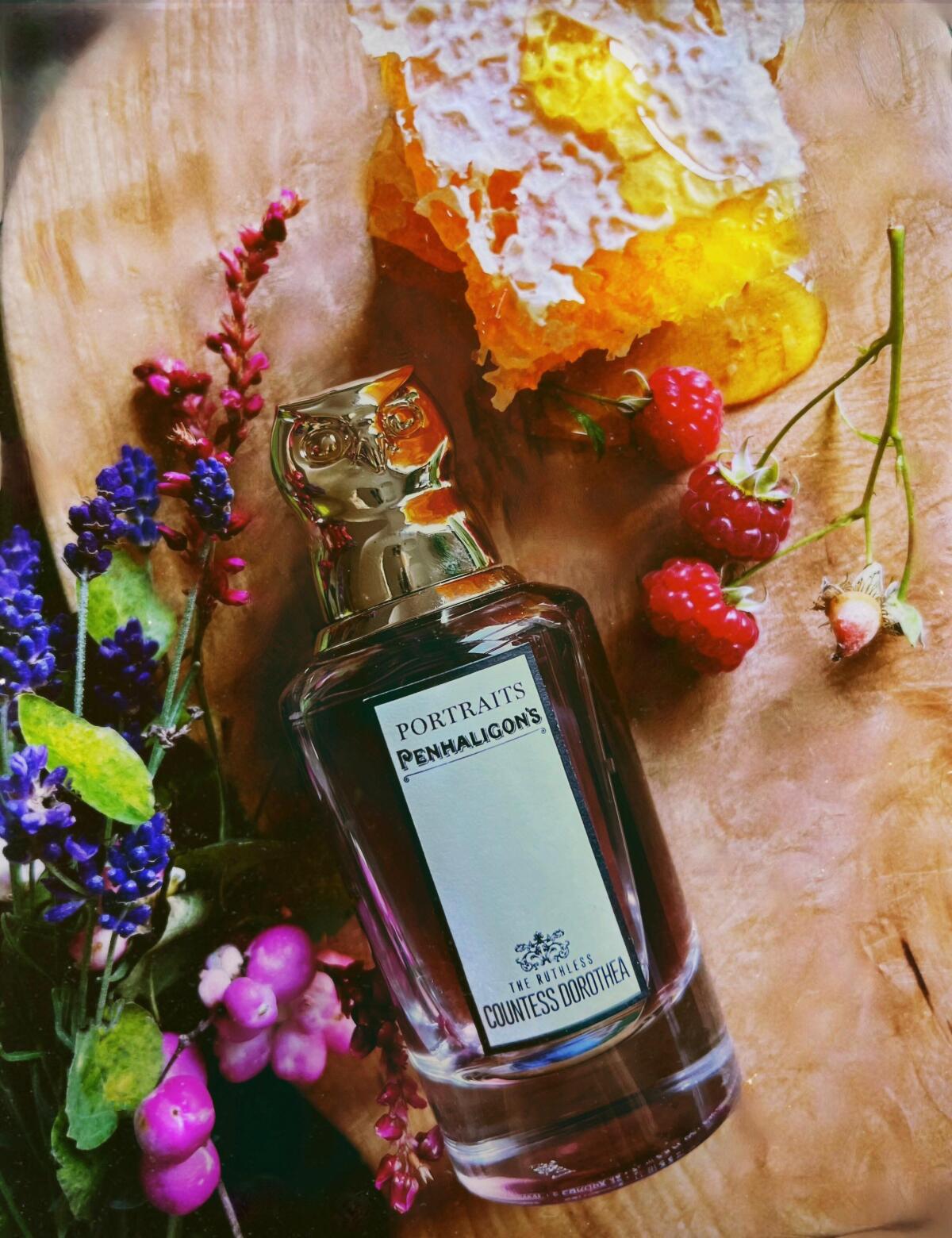 عطر ادکلن ذ روتلس کانتس دوروتیا پنالیگونز - The Ruthless Countess Dorothea Penhaligon's - بررسی، قیمت و خرید