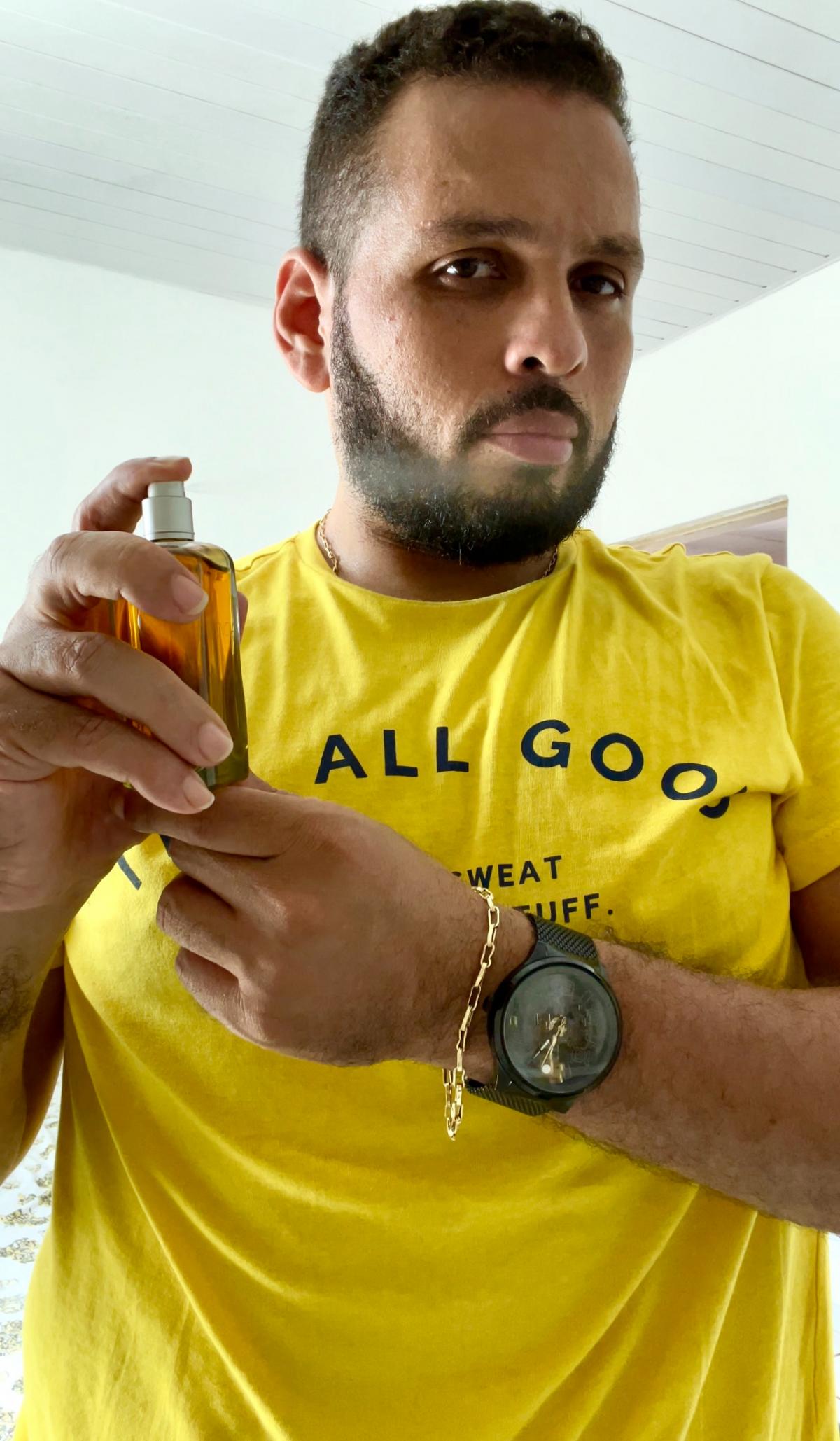 عطر ادکلن اسنشیال ماسکولینو ناتورا - Essencial Masculino Natura - بررسی، قیمت و خرید