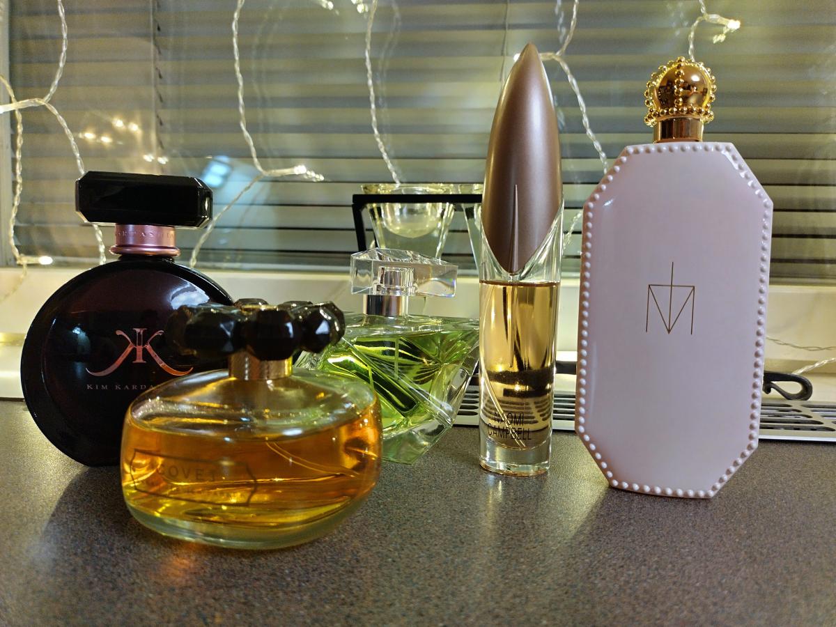 عطر ادکلن کیم کارداشیان کیم کارداشیان - Kim Kardashian Kim Kardashian - بررسی، قیمت و خرید