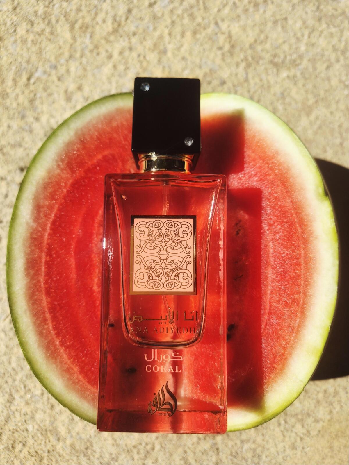 عطر ادکلن آنا ابیض کورال لتفا پرفیومز - Ana Abiyedh Coral Lattafa Perfumes - بررسی، قیمت و خرید