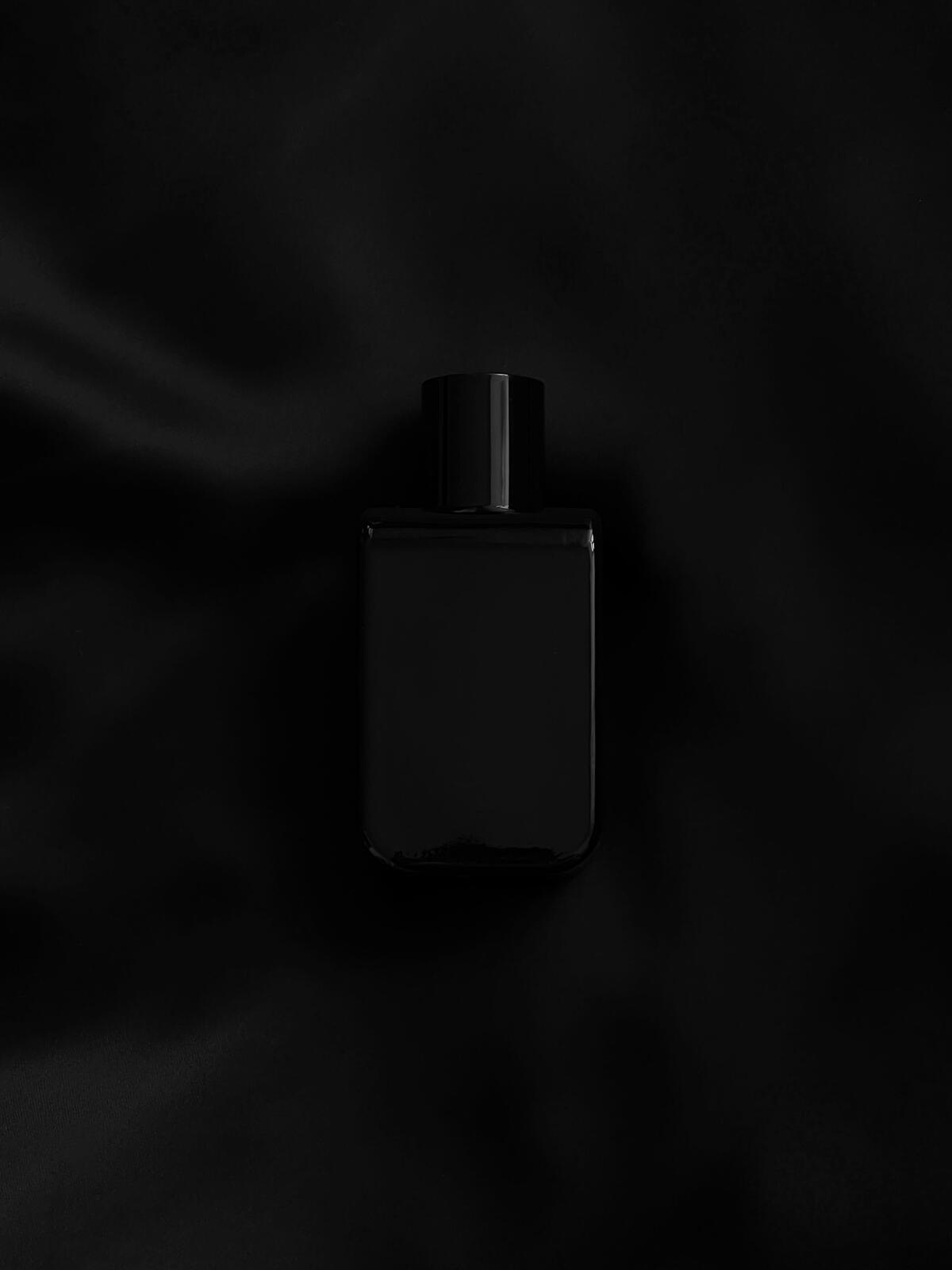 عطر ادکلن اِپین مورتِل لوران مازون پارفومز - Épine Mortelle Laurent Mazzone Parfums - بررسی، قیمت و خرید