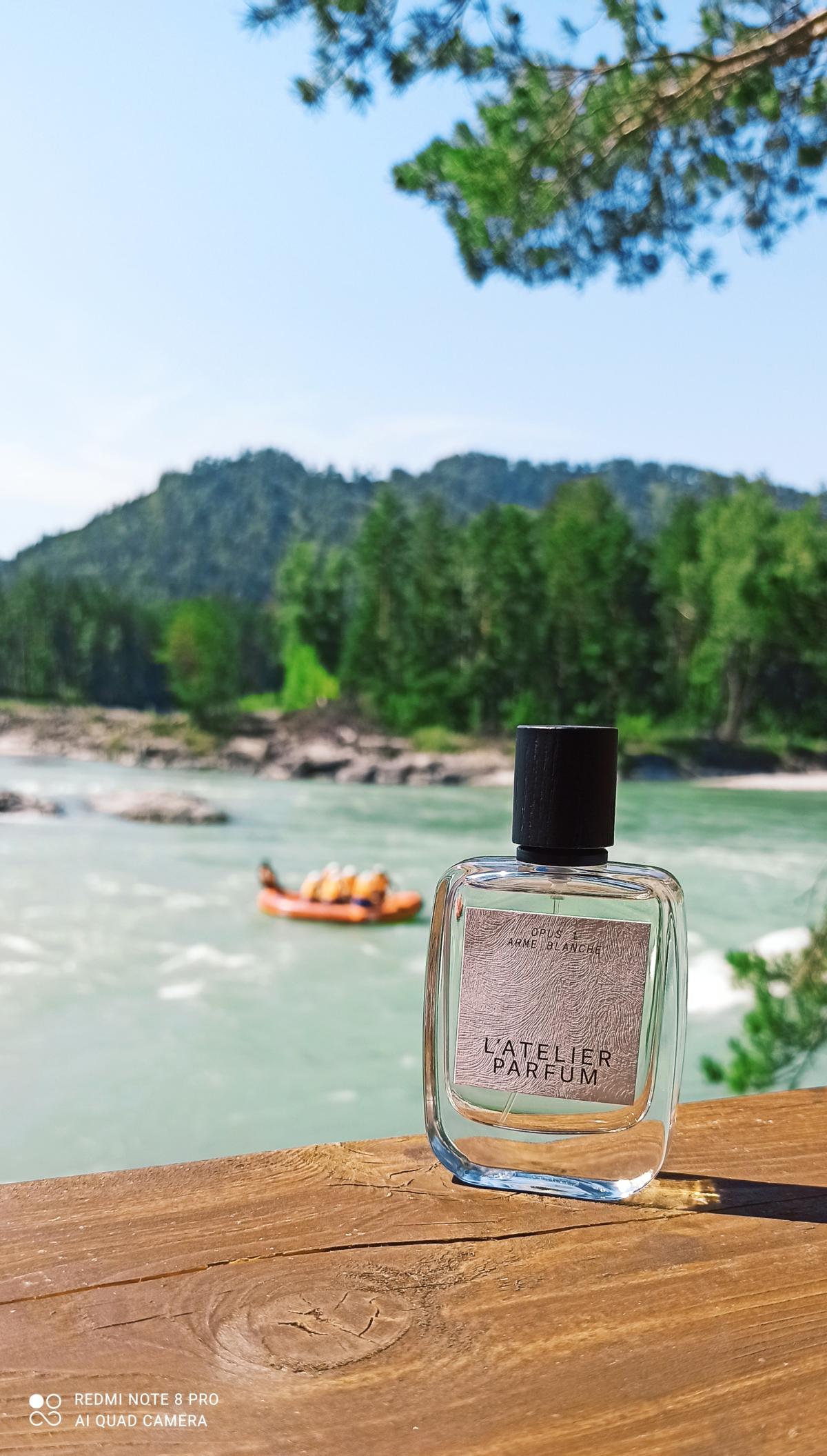 عطر ادکلن آرم بلانش لَتِلیر پرفیوم - Arme Blanche L'Atelier Parfum - بررسی، قیمت و خرید