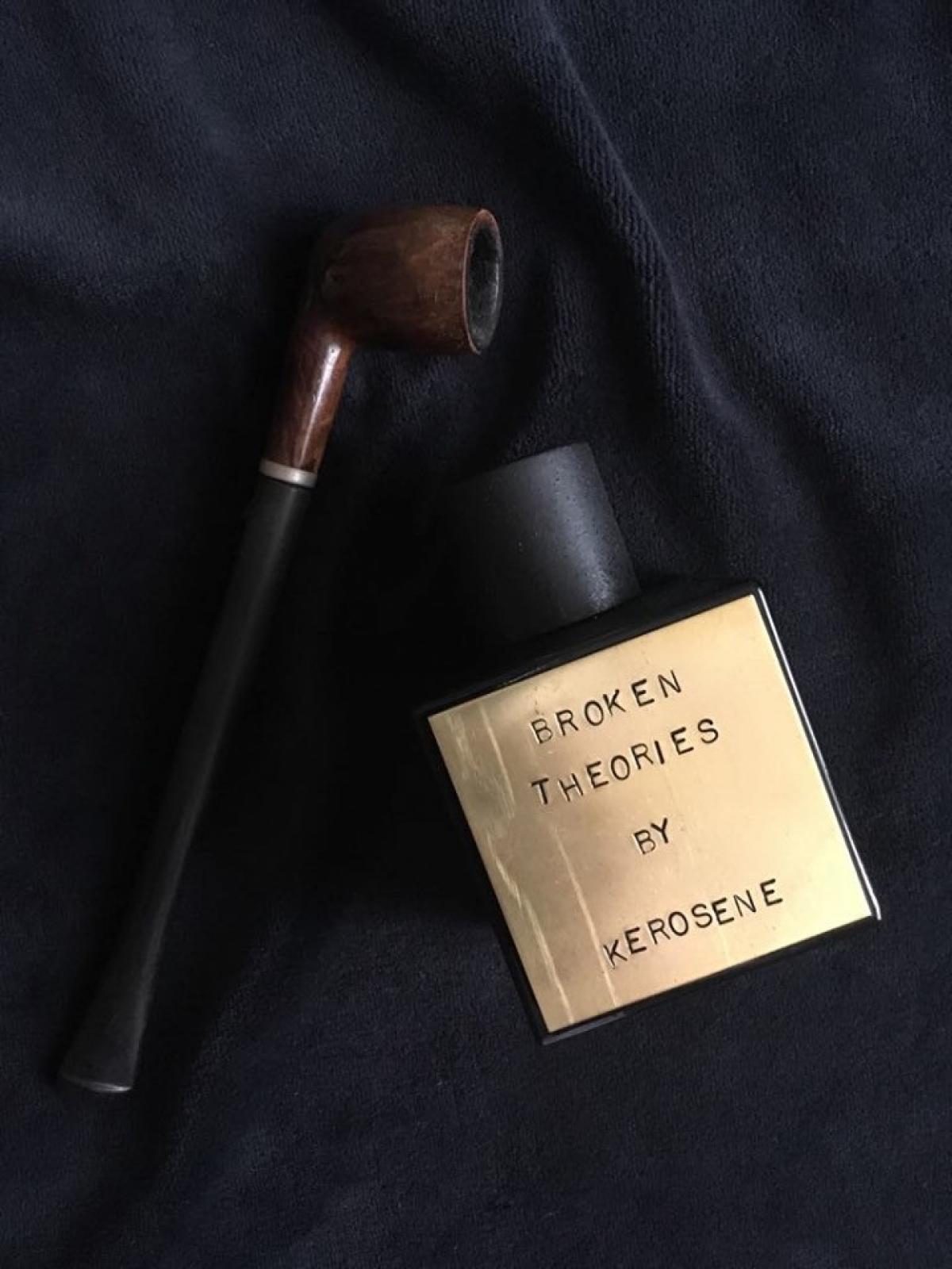 عطر ادکلن بروکن تئوریز کِروسین - Broken Theories Kerosene - بررسی، قیمت و خرید