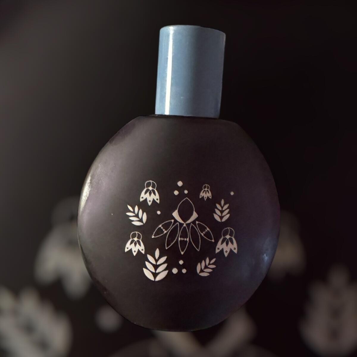 عطر ادکلن فیوری نوتورنی نیچرز - Fiori Notturni Nature's - بررسی، قیمت و خرید