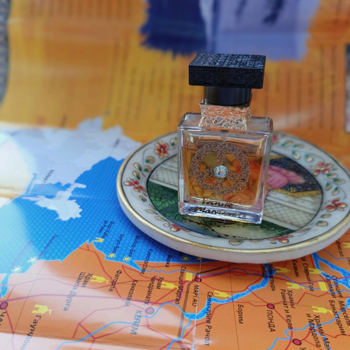 عطر ادکلن آرت کالکشن وانیل ماندارین اِم. مایکَلِف - Art Collection Vanille Mandarine M. Micallef - بررسی، قیمت و خرید