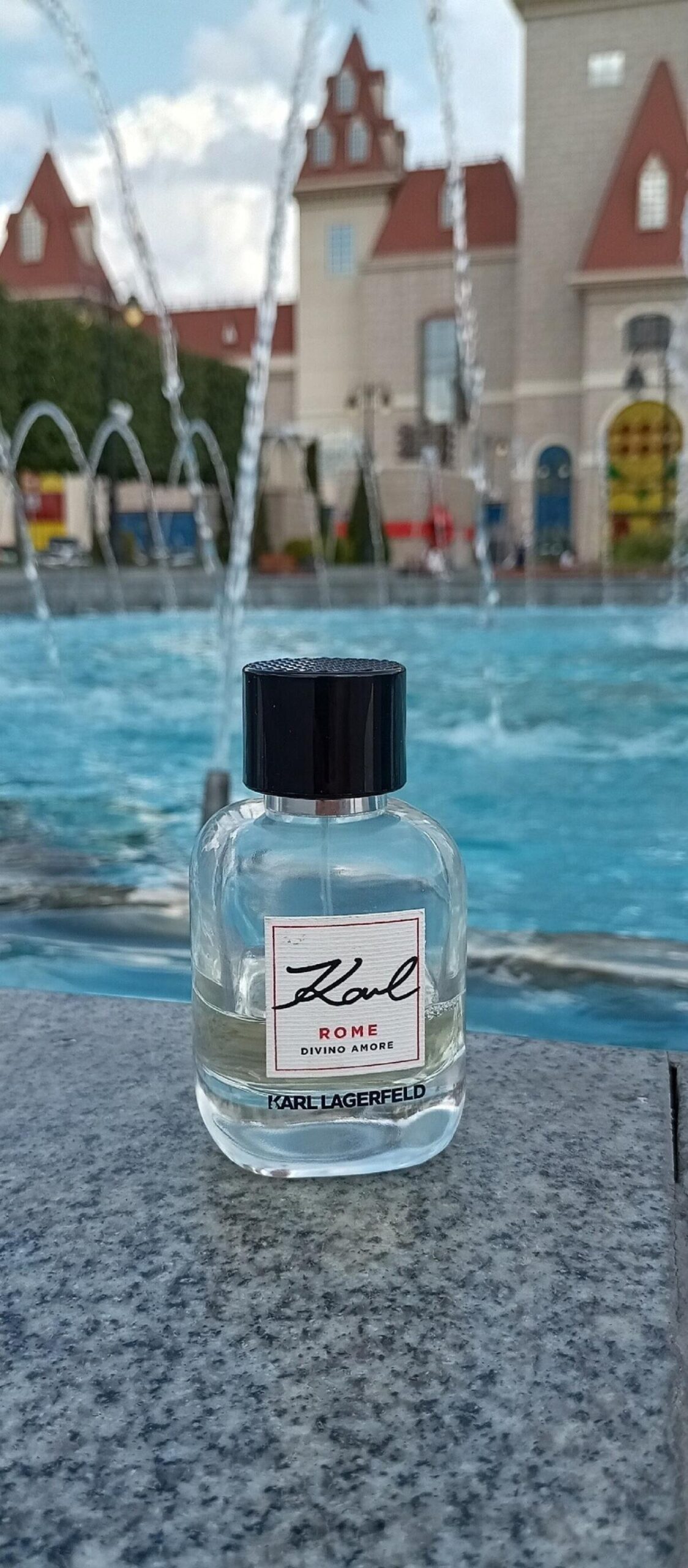عطر ادکلن کارل رومه دیوینو آموره کارل لَگِرفلد - Karl Rome Divino Amore Karl Lagerfeld - بررسی، قیمت و خرید