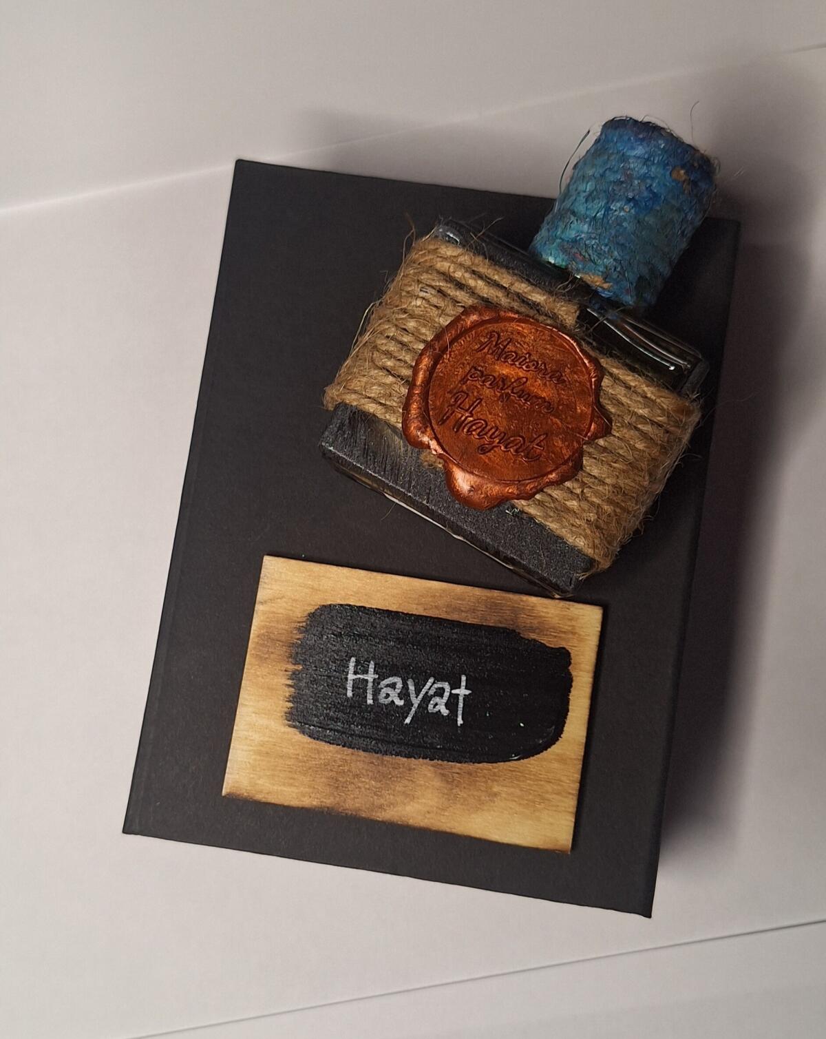 عطر ادکلن حیات مایورا پرفیوم - Hayat Maiora Parfum - بررسی، قیمت و خرید