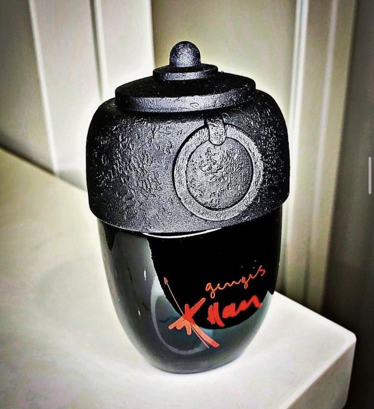عطر ادکلن چنگیز خان مارک دو لا موراندیره - Gengis Khan Marc de la Morandiere - بررسی، قیمت و خرید